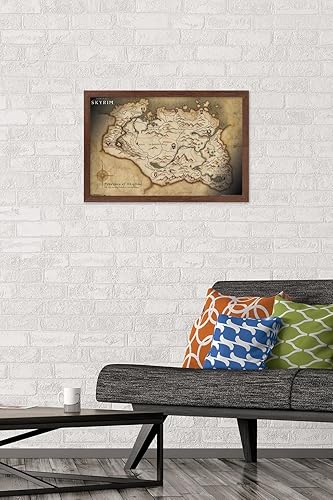 Vista 22 de The Elder Scrolls V: Skyrim - Póster de pared de mapa, 34 pulgadas de largo x 22.4 pulgadas de ancho, versión enmarcada de madera de granero Versión