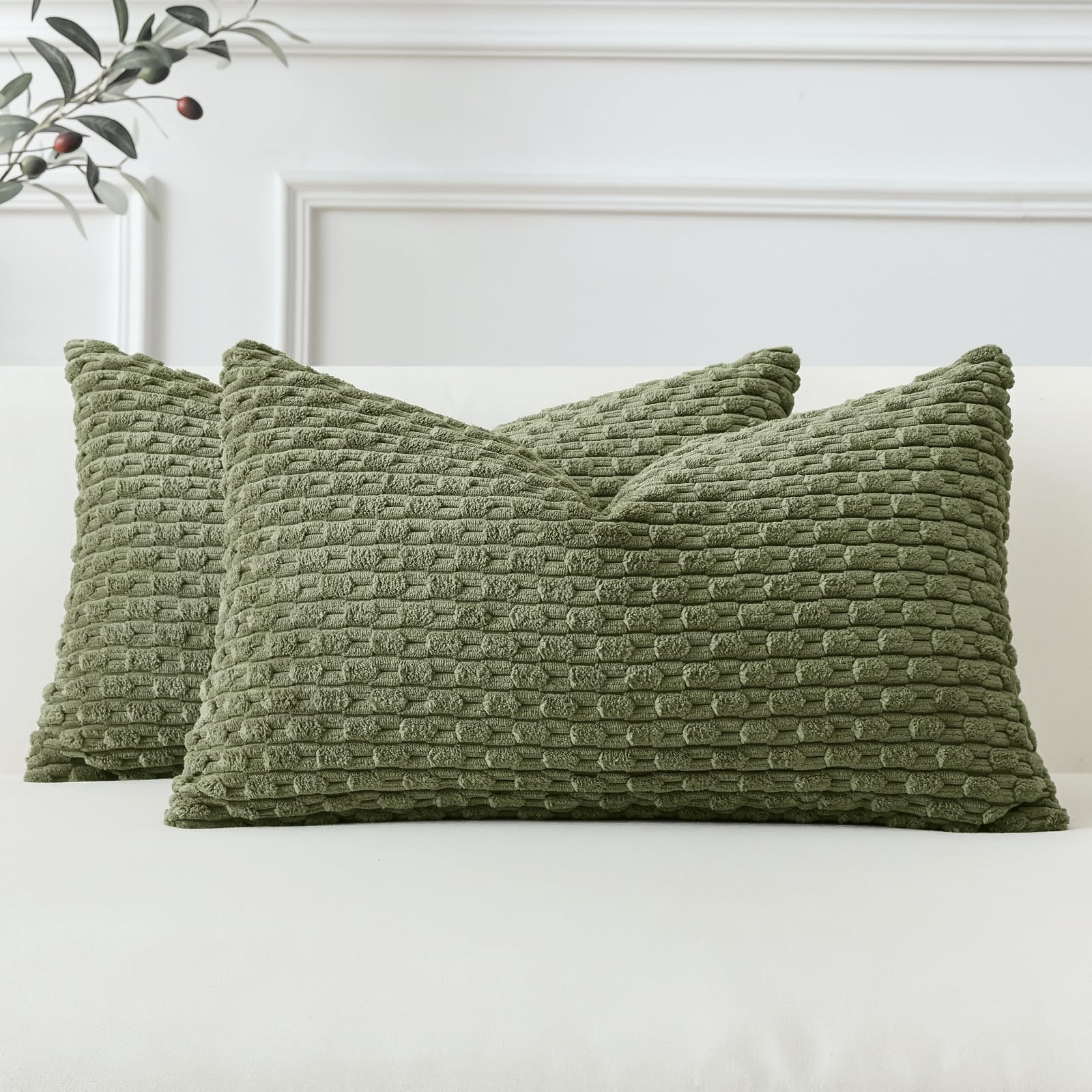 Sungeek Set of 2 Olive Green Soft Corduroy Decorative Cushion Covers Boho Striped Throw Pillow Covers for Sofa Couch Living Room Patio Farmhouse Home Decor Pillowcases 40x60cm
