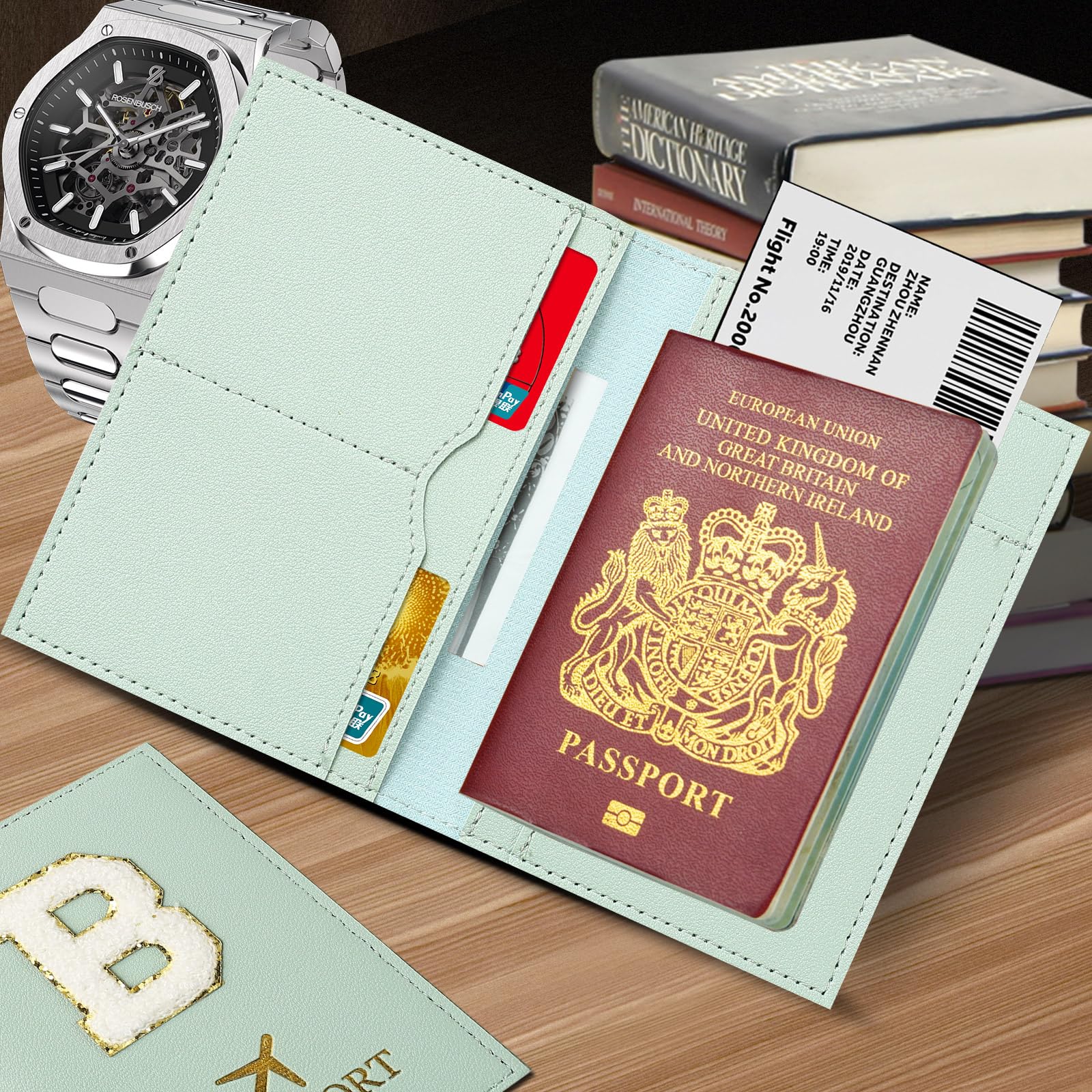 Porta Passaporto Verde ed Etichette per Valigie Cover，Passaporto con Lettere, Pelle PU,Porta Passaporto da Viaggio Donne, Regalo Donna,Uomo,Adolescenti, Ragazze (Verde A)