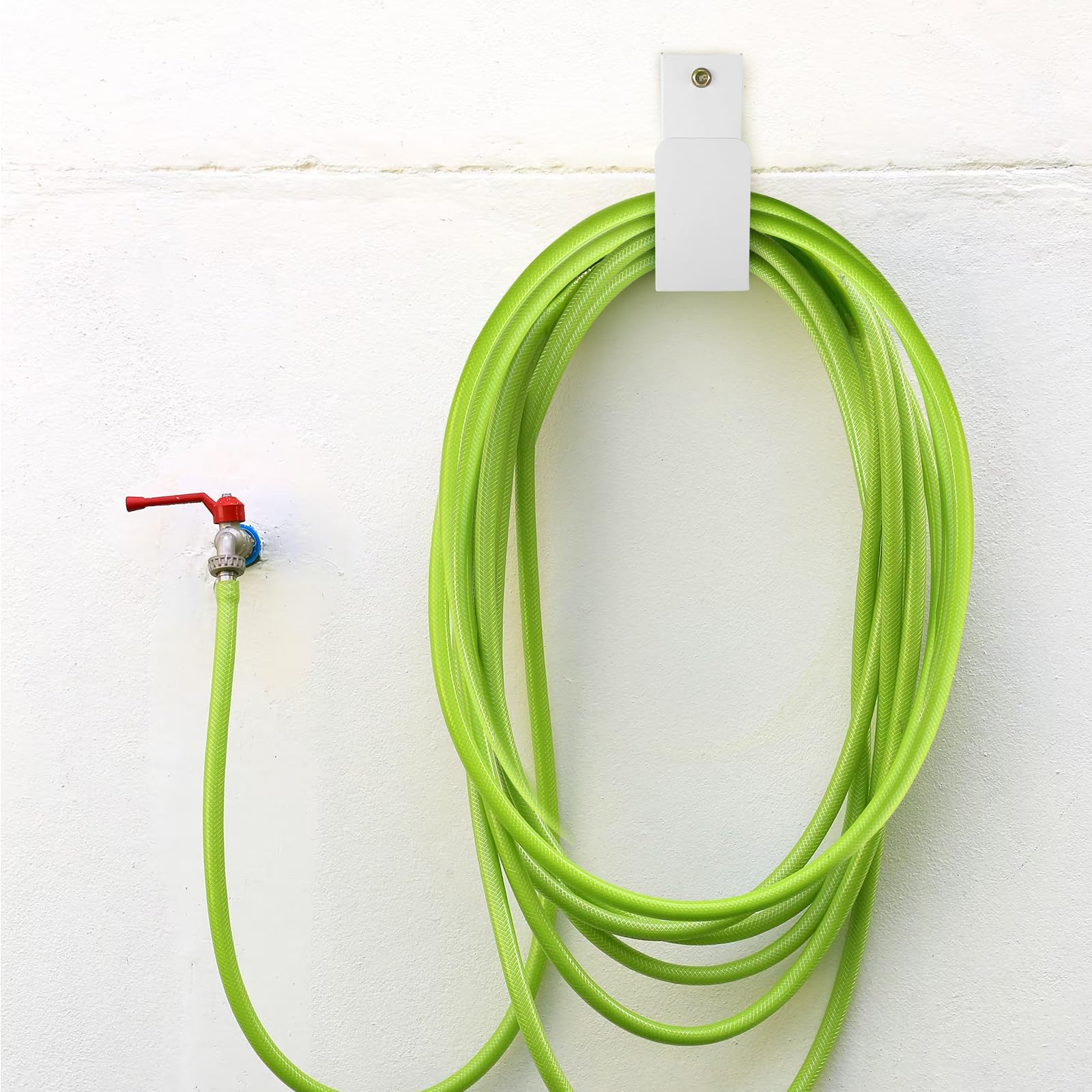 Soporte de pared para manguera de jardín, colgador de manguera de agua de jardín, colgador de línea de metal, soporta más de 100 pies, soporte blanco resistente para cables de extensión extensibles