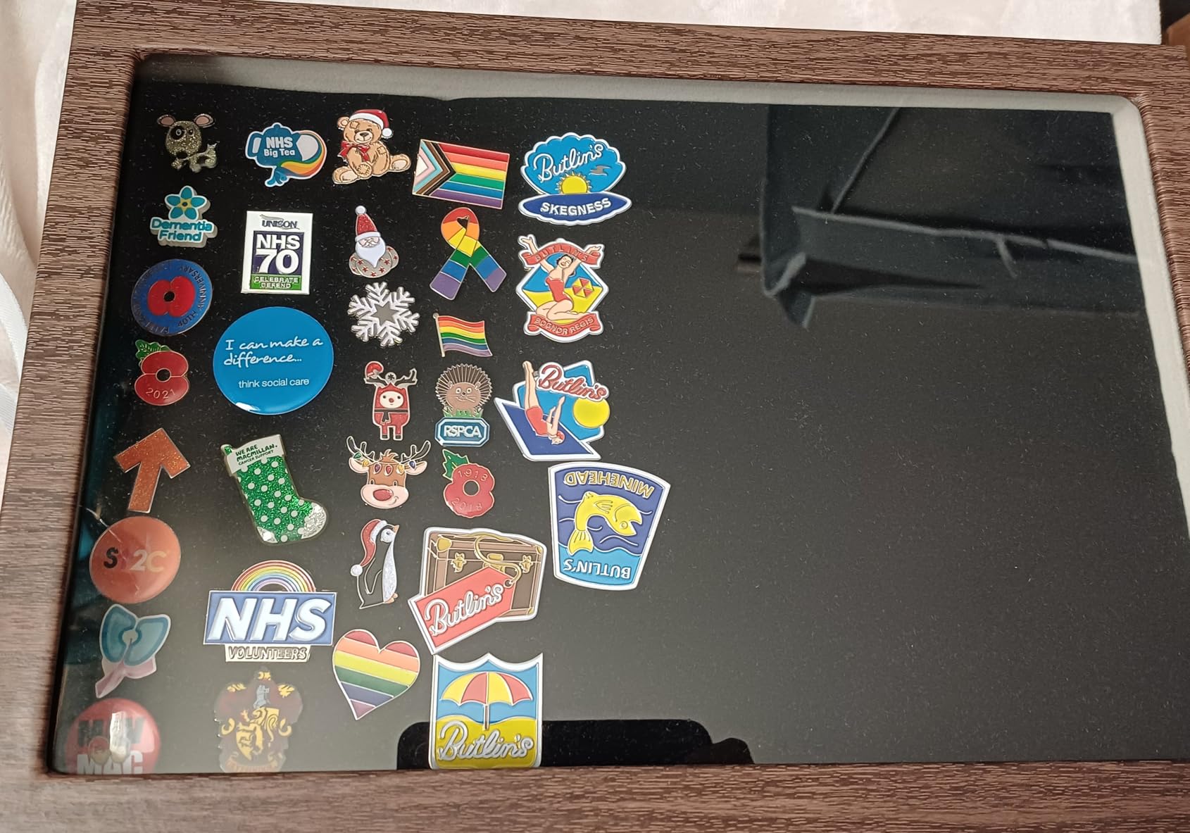 Pin Badge Display Case, Pin Collection Display Box 13.8X9.4In Pin Collector Storage, Enamel Pin