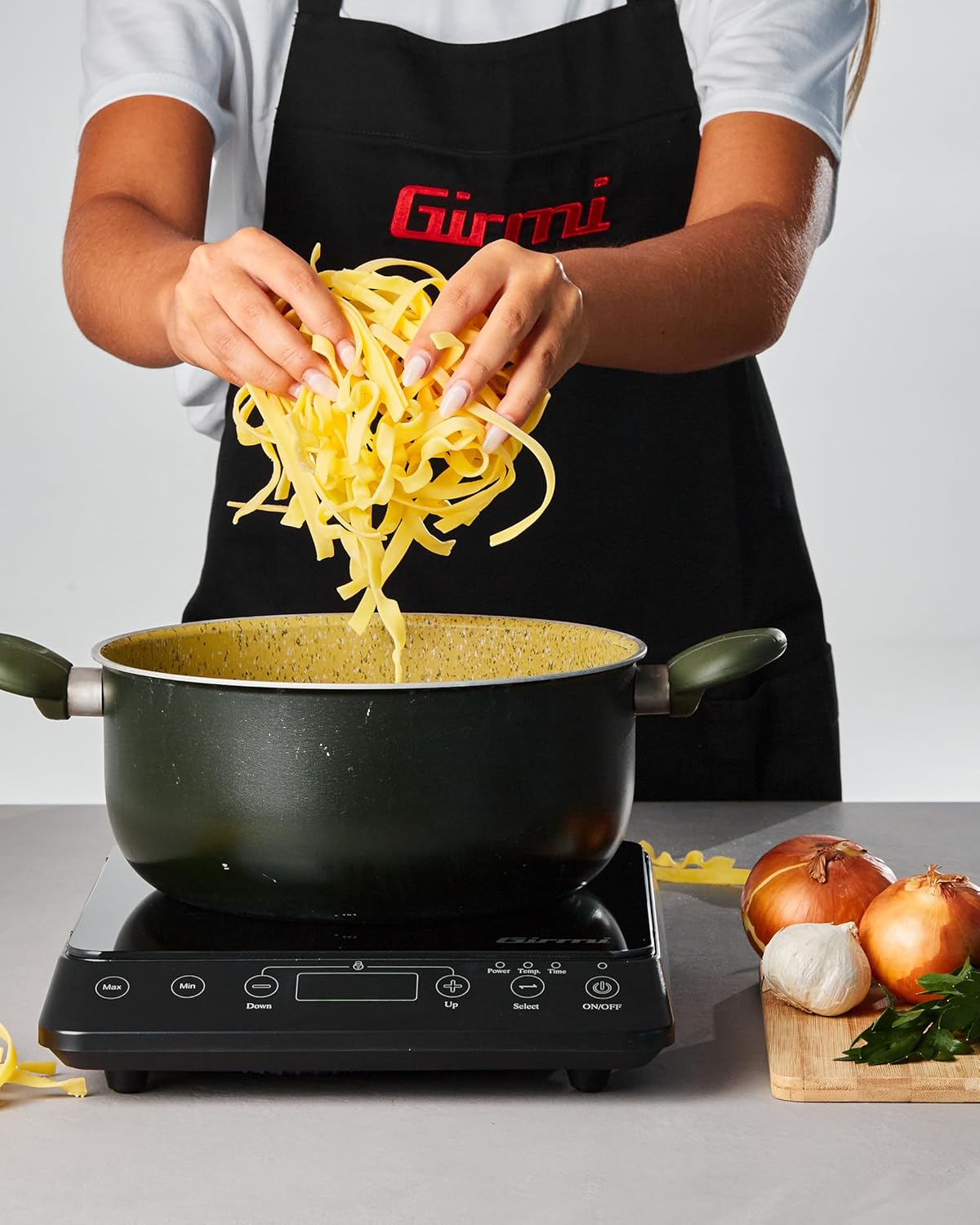 Front view of Girmi PI04 Induction Hob