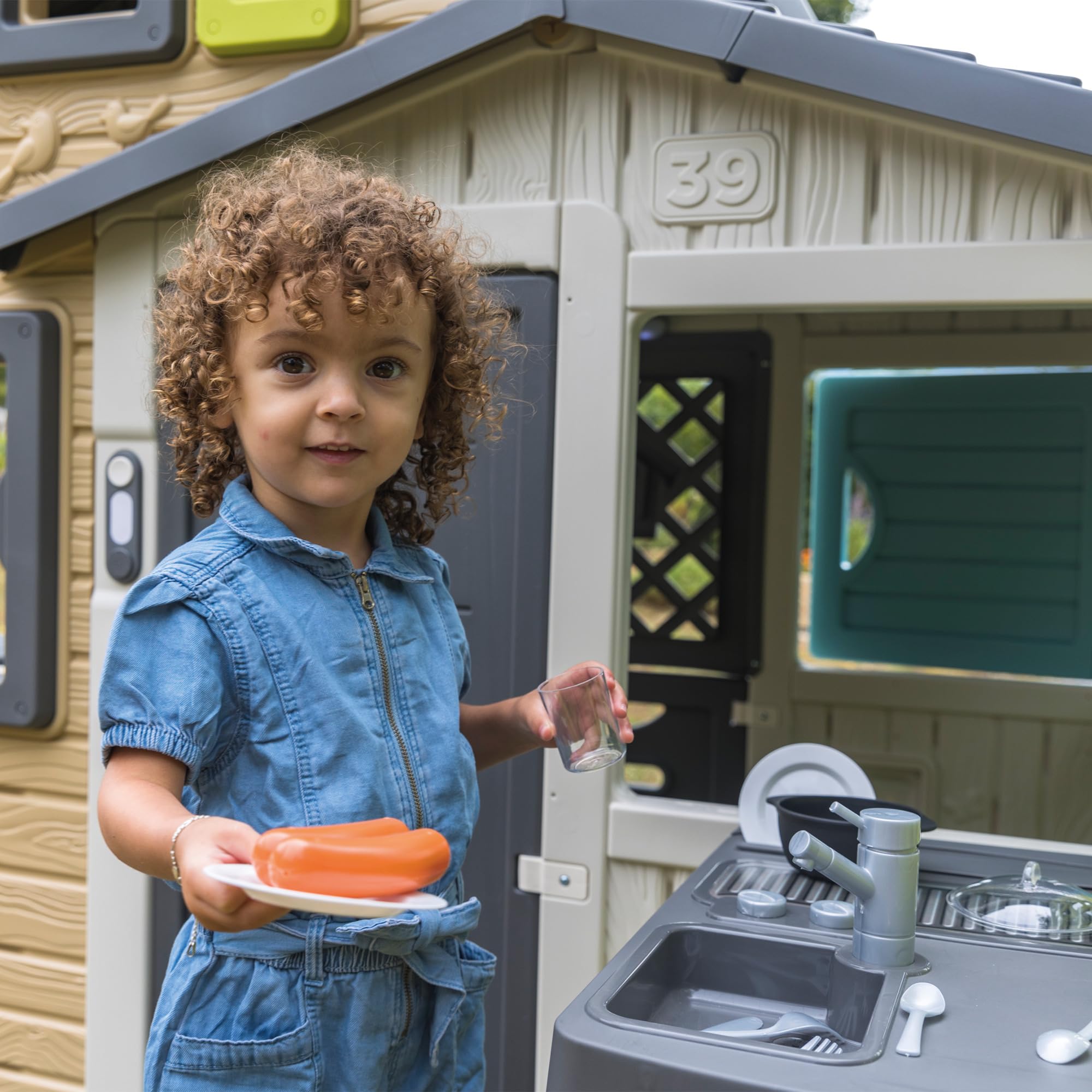 Smoby - Cucina estiva da aggiungere ad una casa Smoby - Piastra grill - Lavello con rubinetto - 17 accessori - Made in France