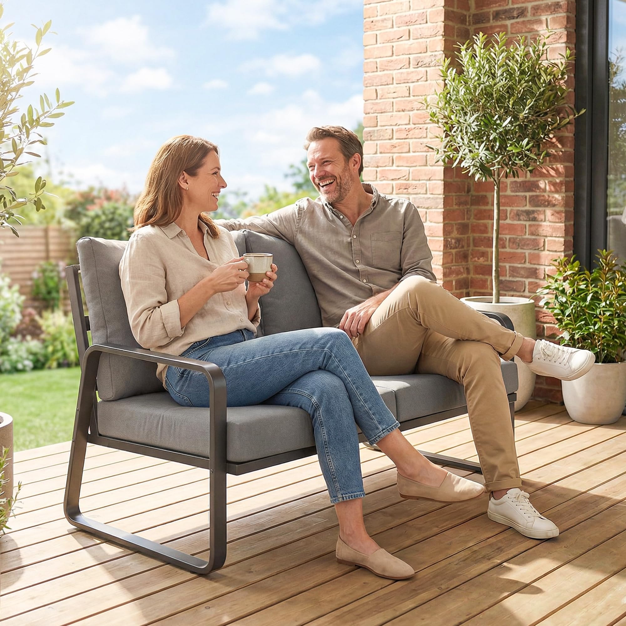 Outsunny Canapé de Jardin 2 Places avec Coussins Épais, Housses Amovibles et Accoudoirs Modernes, Salon de Jardin Capacité 240 kg, Canapé d'Extérieur pour Balcon, Gris Clair