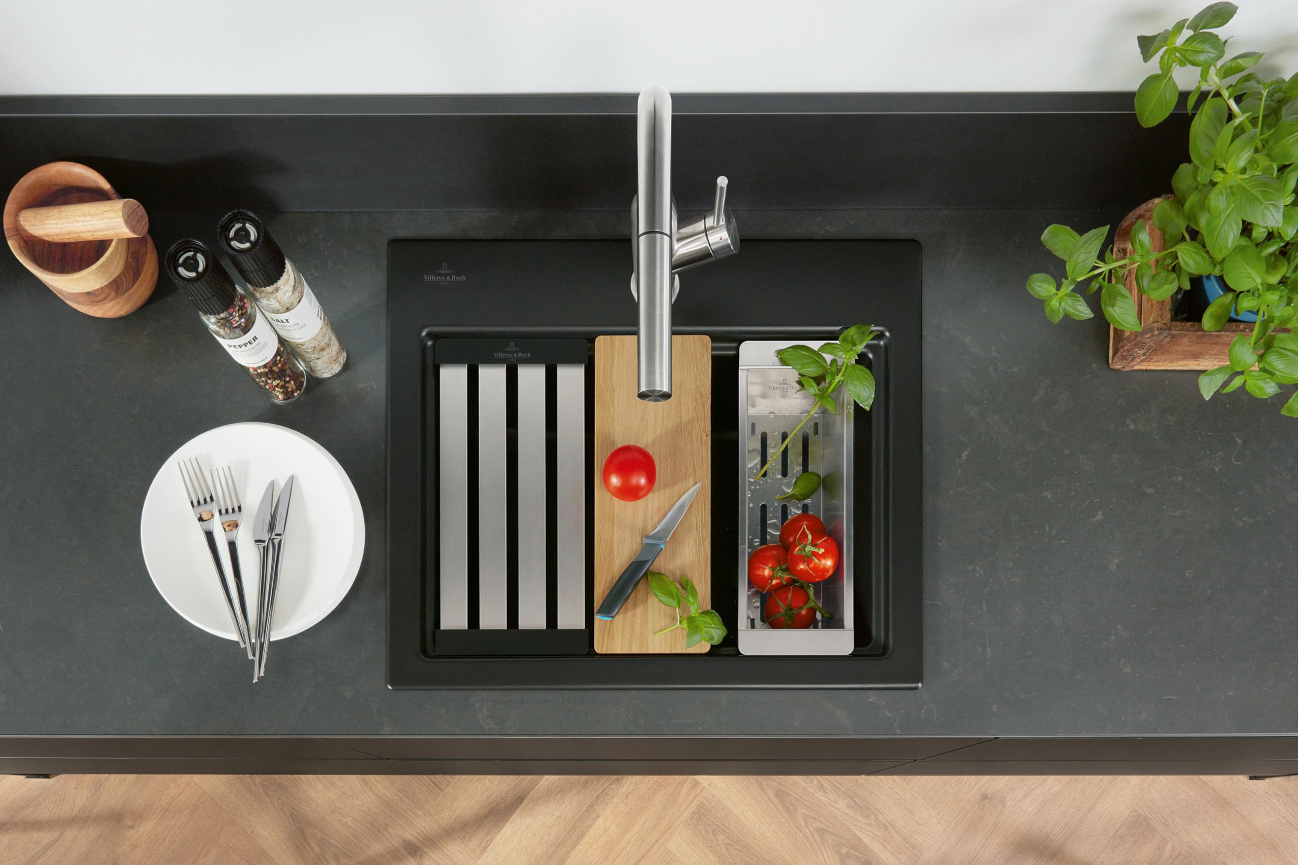 Villeroy & Boch Einhängeschale, eckig, Länge 364 mm – Edelstahl | Platzsparend, Spülbeckeneinlage aus Edelstahl, zum Einhängen in die Spüle, 8K3800K1