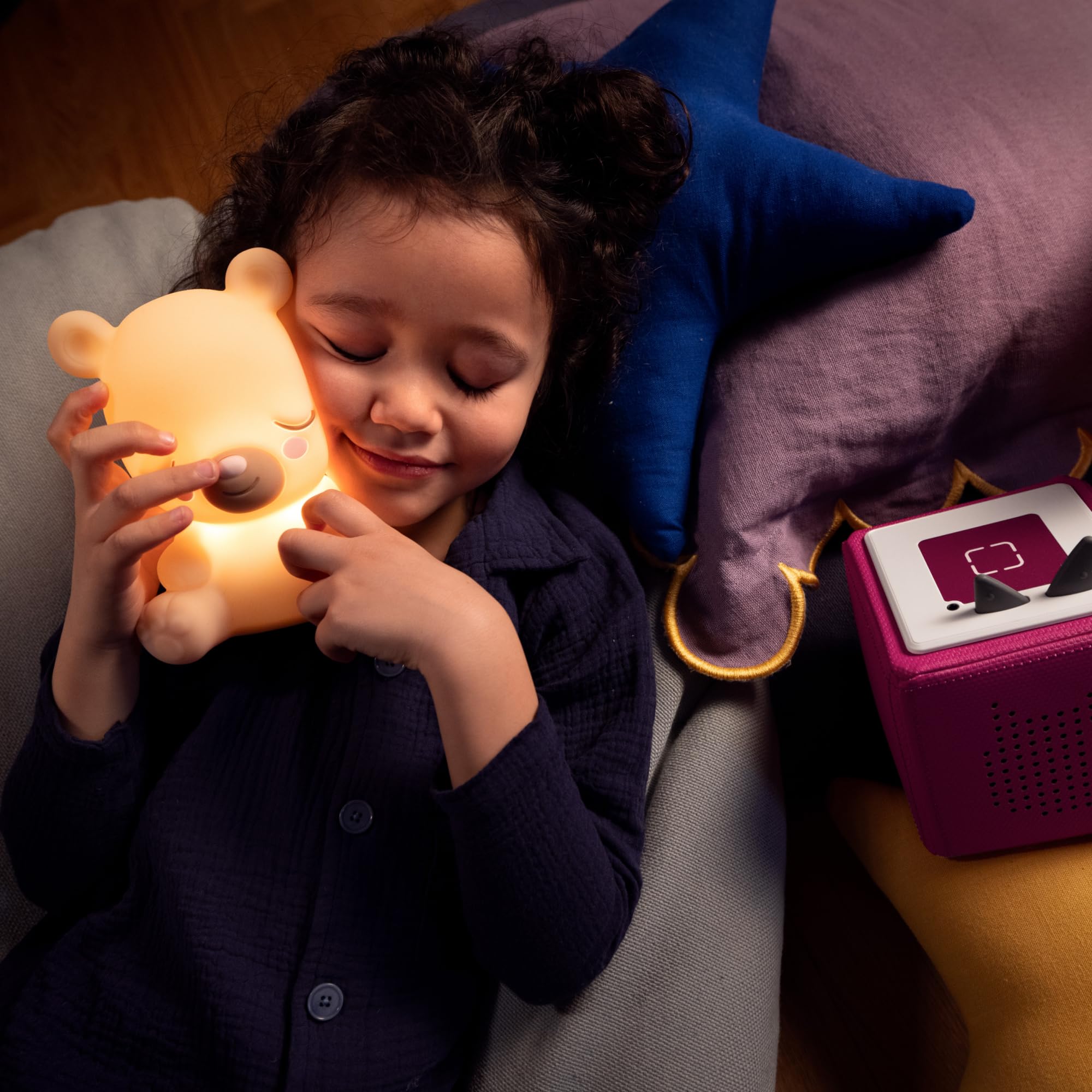 tonies Sleepy Friends Bear Night Light Audio Classic Character, Blue, Small - Image 2