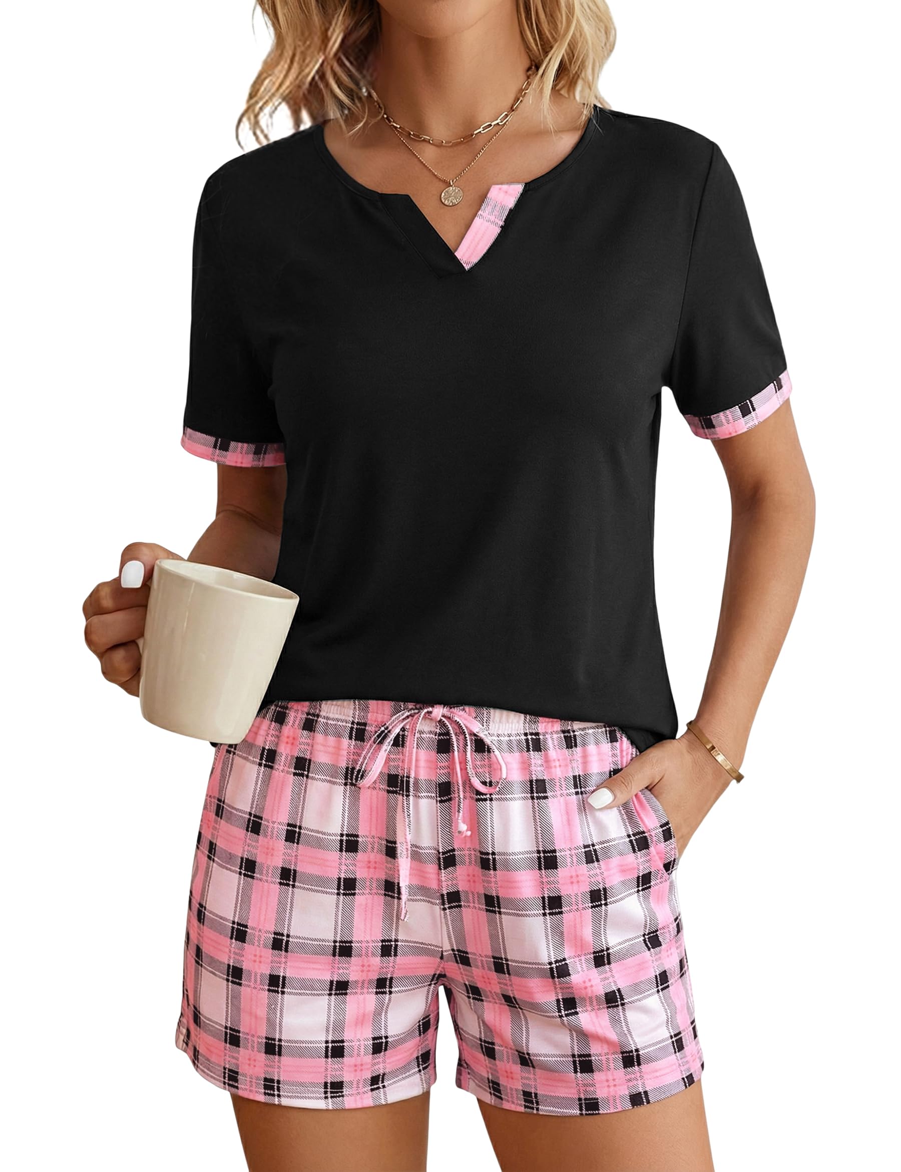 Leversic Schlafanzug Damen Kurz Baumwolle, Sommer Zweiteiler Pyjama Damen Set Karierte Shorts und Oberteil mit Herzaufdruck