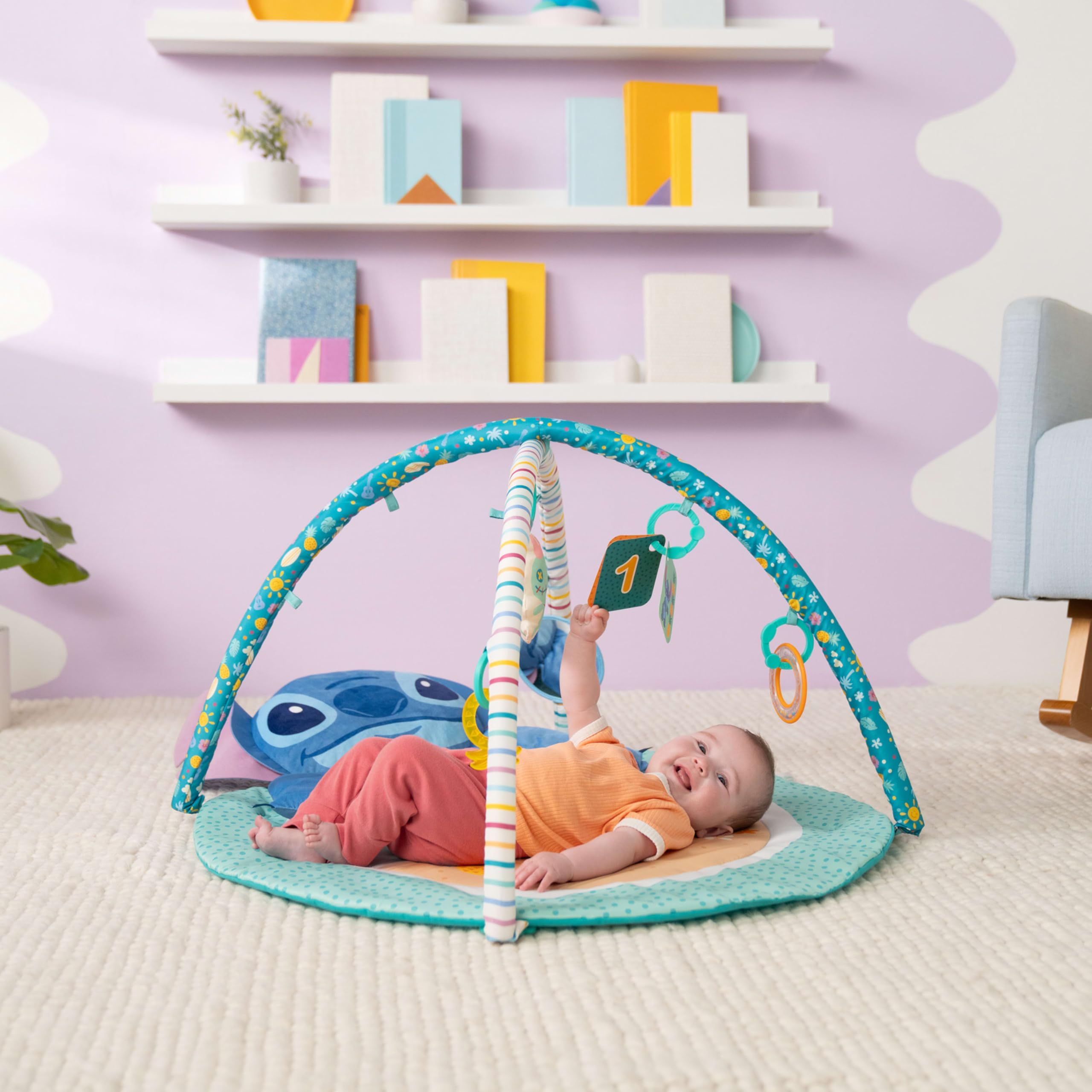 Bright Starts Disney Baby Stitch Party in Paradise - Palestrina multiattività con cuscino per tummy time e 5 giochi portatili, 0+ mesi