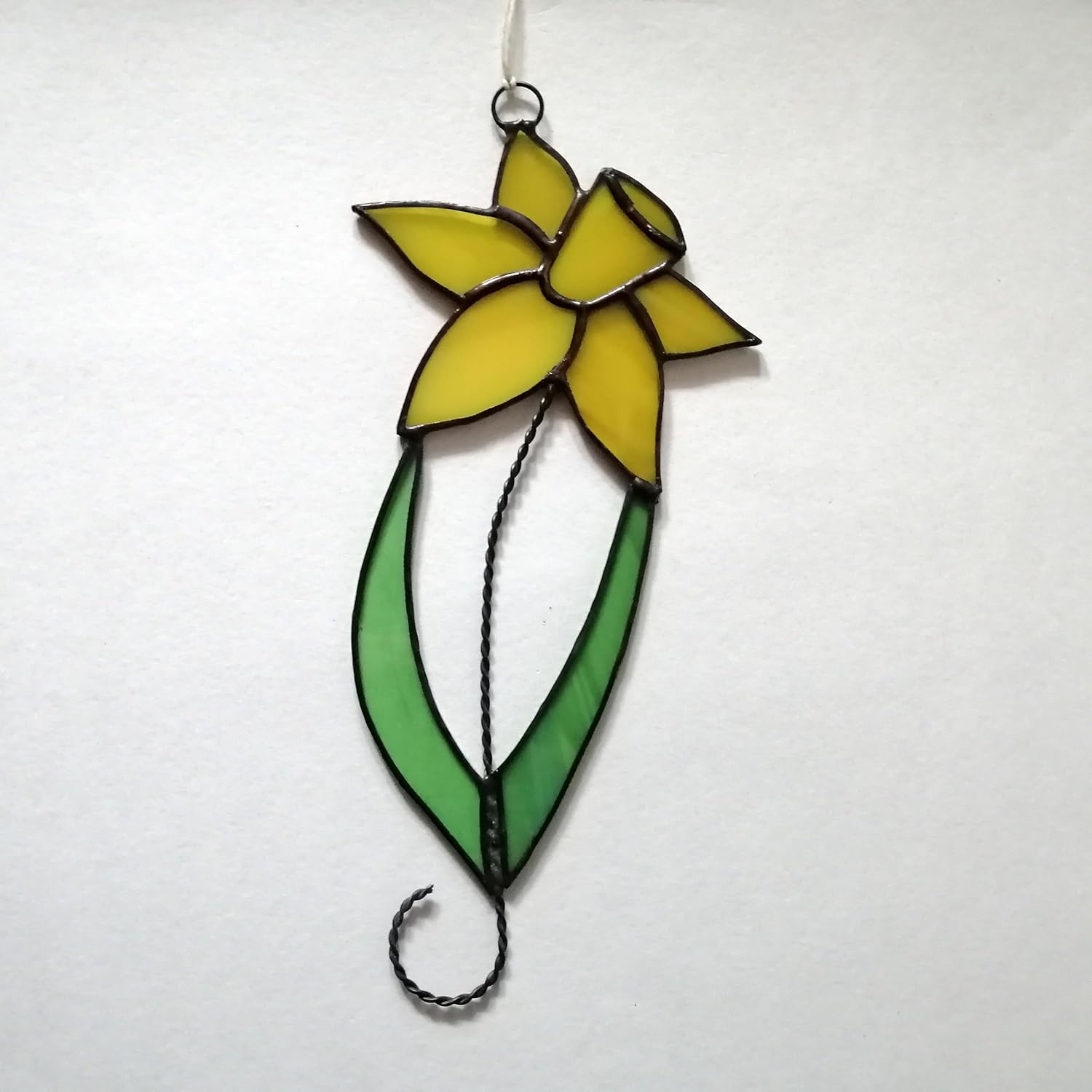 Yellow Daffodil on Stem with Leaves Stained Glass Suncatcher Window Hanging or Wall Decor, Decorative Handmade Jonquil Sun Catcher, Handcrafted Colorful Narcissus Flower Ornament, Unique Mother’s Day