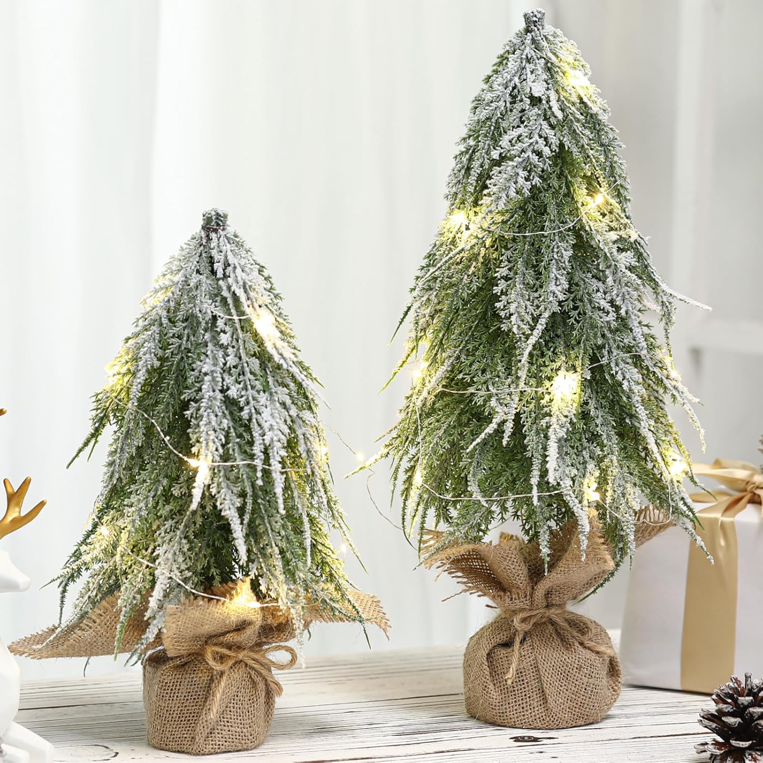Soulchen 2 Pcs 11.8" 15.7" Pre-lit Christmas Pine Tree Tabletop Artificial Cedar Table Decorations Mini Christmas Tree Tabletop with Warm LED Light Wooden Base Xmas Snow Flocked for Indoor Party Favor