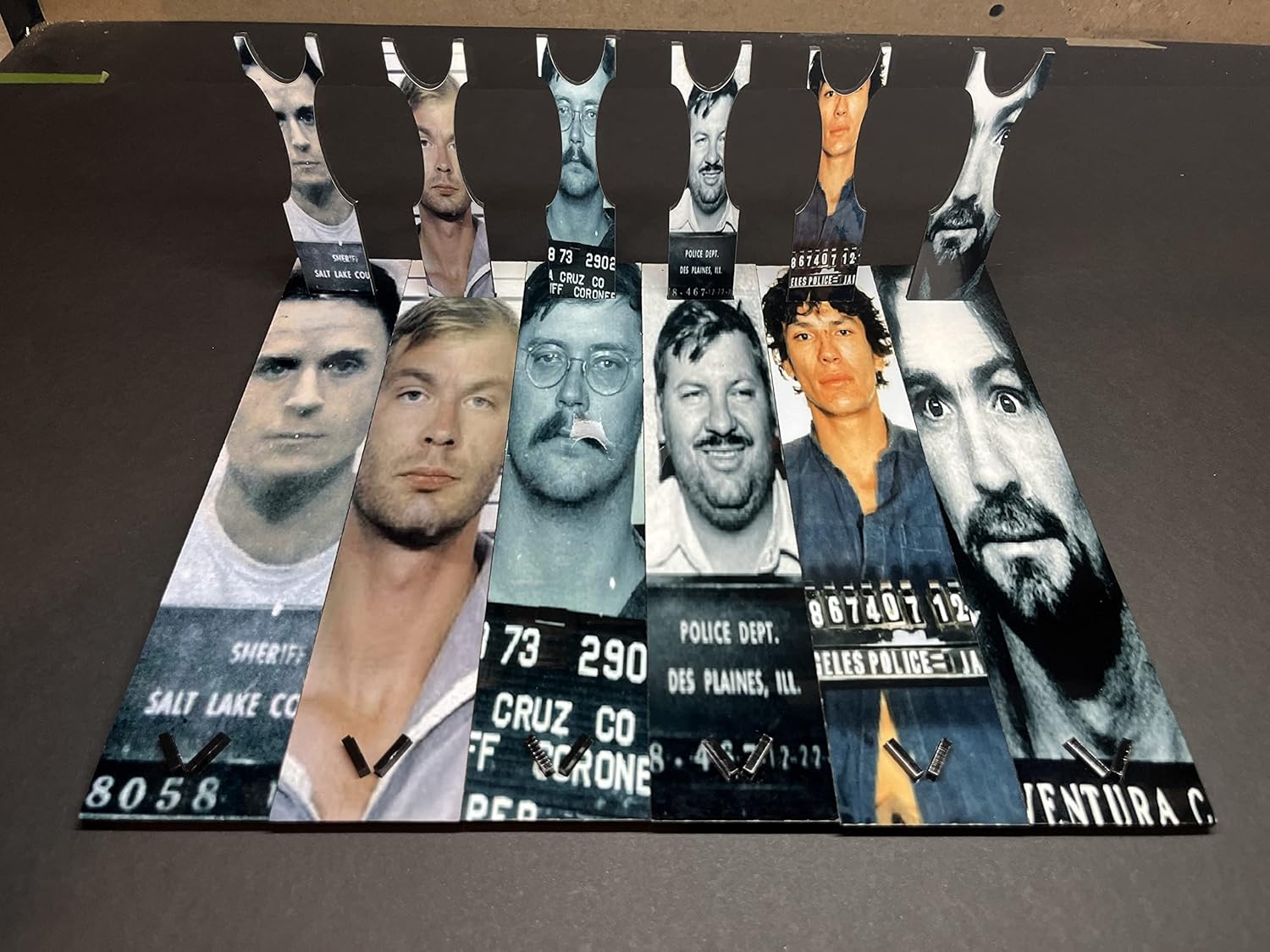 Serial Killer Horror Kitchen 6 Chef Knife Set With Sublimated Stands