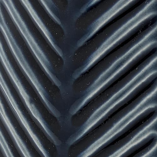 Miniatura 8 de Deco 79 Jarrón Chevron de cerámica hecho a mano, juego de 2 11 pulgadas, 8 pulgadas de alto, azul oscuro