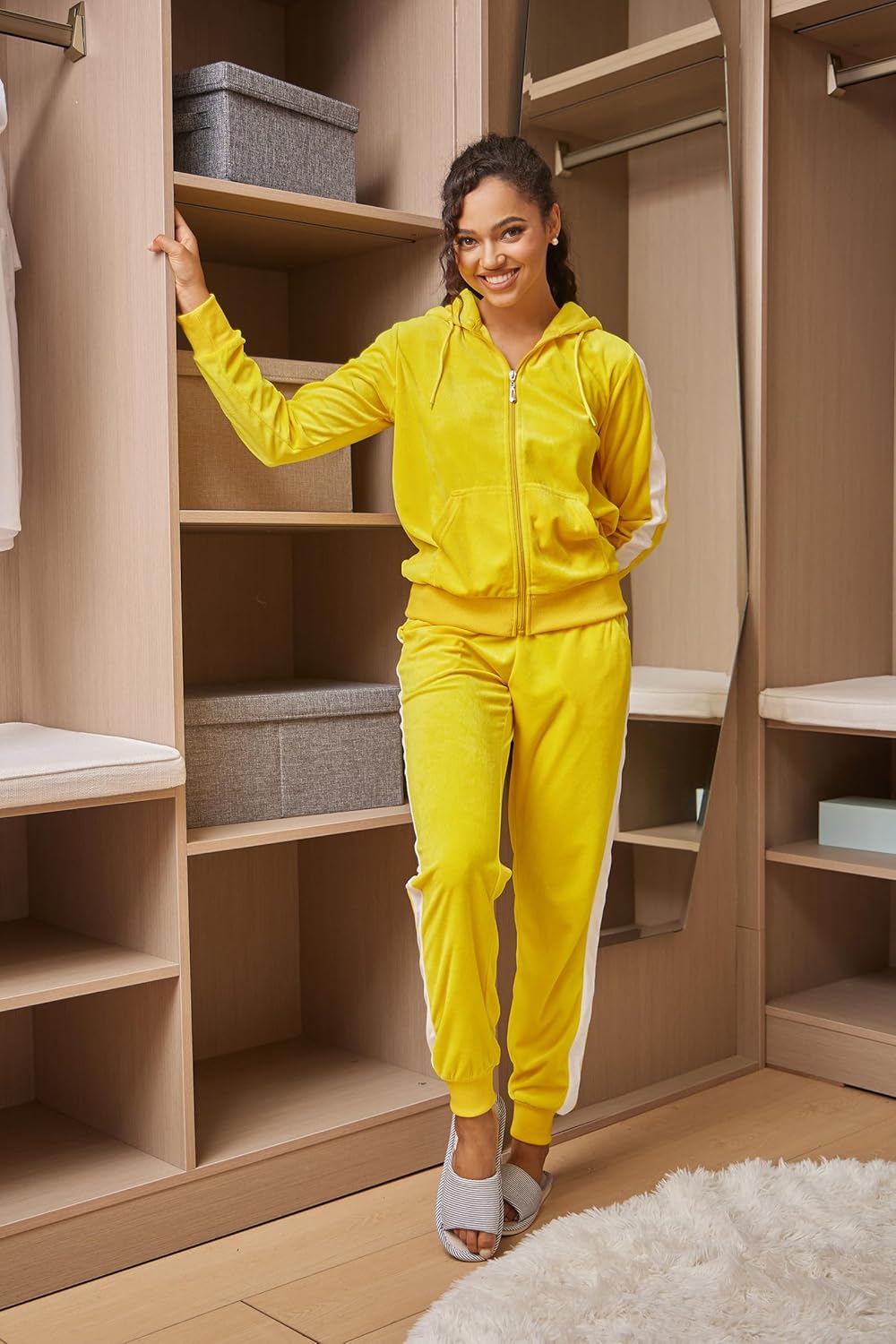 Yasumond Velour Tracksuit Womens 2 Pieces Joggers Outfits Jogging Sweatsuits Set Soft Sports Sweat Suits Pants - Image 4