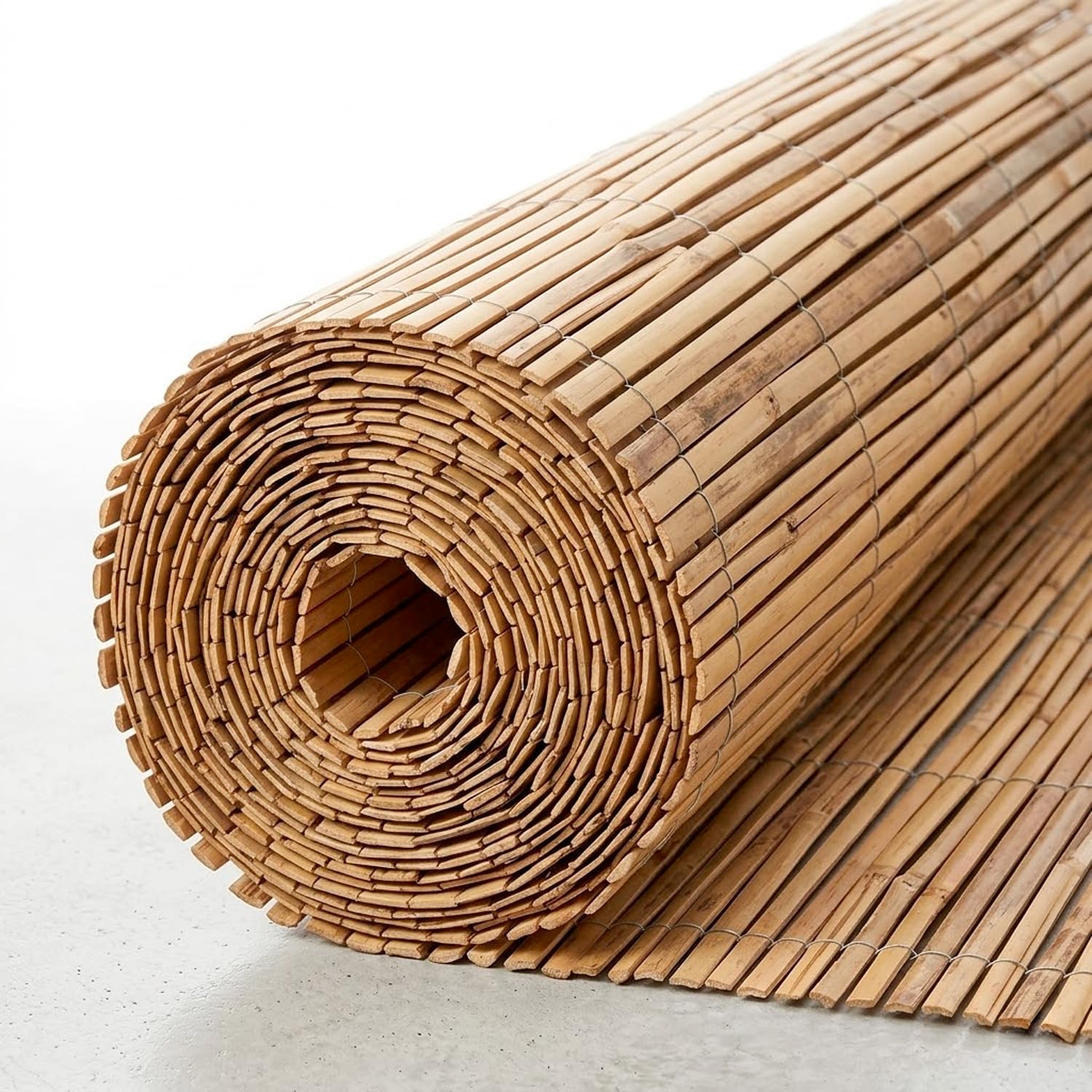 Arella In Bamboo Naturale A Canna Spaccata Per Recinzione E Privacy Decorazione Giardino Balcone Canniccio Frangivento Resistente Bambù Con Filo Metallico 1.5 X 3 Metri
