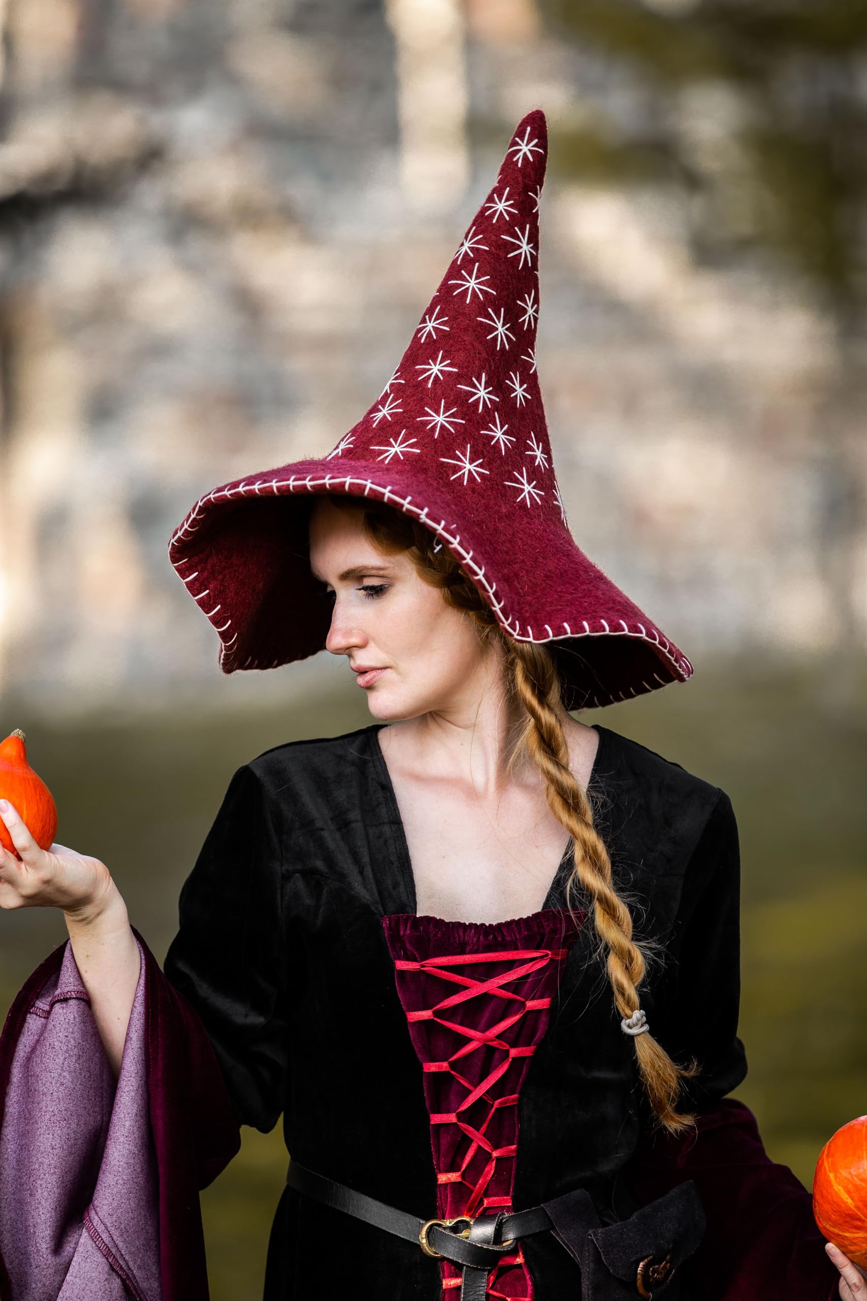 Leonardo Carbone® Hexenhut Star - Hexenkostüm, Mittelalter Kleidung Kopfbedeckung, Halloween Kostüm Damen, Witcher Hat, Zauberer Hut, LARP-Kleidung, Karneval, Cosplay - 100% Wolle