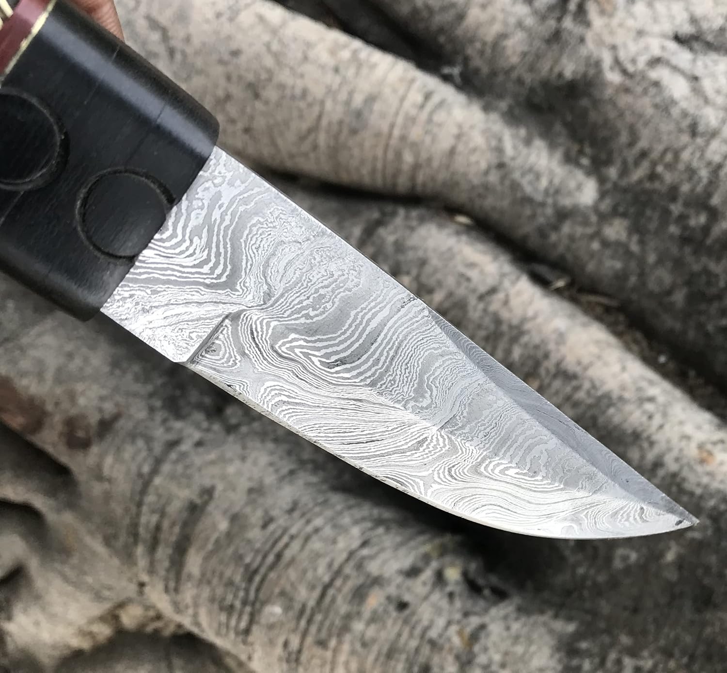 Poshland BC-30- Custom Handmade Damascus Steel Knife- Stunning, Unique Design