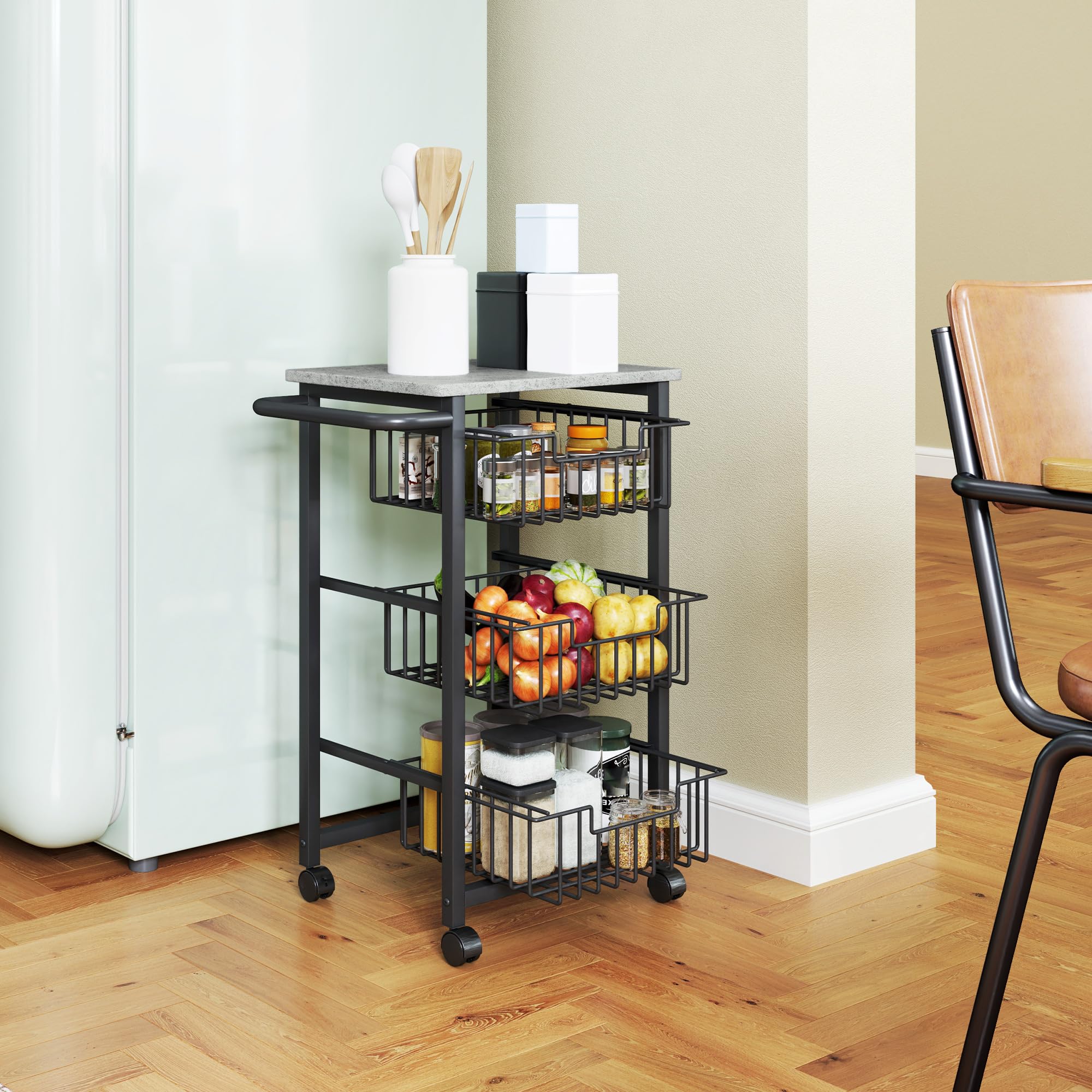 HOMCOM Carrello Cucina a 4 Ripiani, Carrellino Cucina Salvaspazio con Cestini Estraibili, Maniglia in Acciaio e Ruote a Freni, Carrello Portafrutta e Verdure, per Soggiorno Salotto, Grigio
