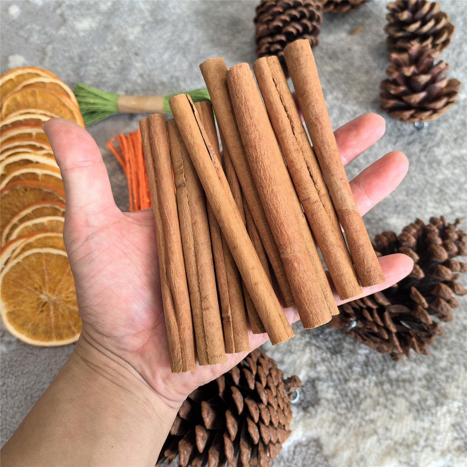 Kit de décoration de Noël naturel avec tranches d'orange séchées, bâtons de cannelle, pommes de pin, coffret cadeau, décorations de vacances à faire soi-même pour couronnes de Noël, décorations