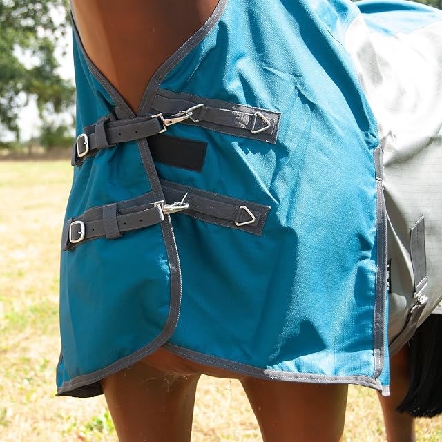 Foto 2 de 8 de Brama-West 1200D - Manta de lluvia para caballo con cuello alto, impermeable, color azul y gris, tamaño 105 cm