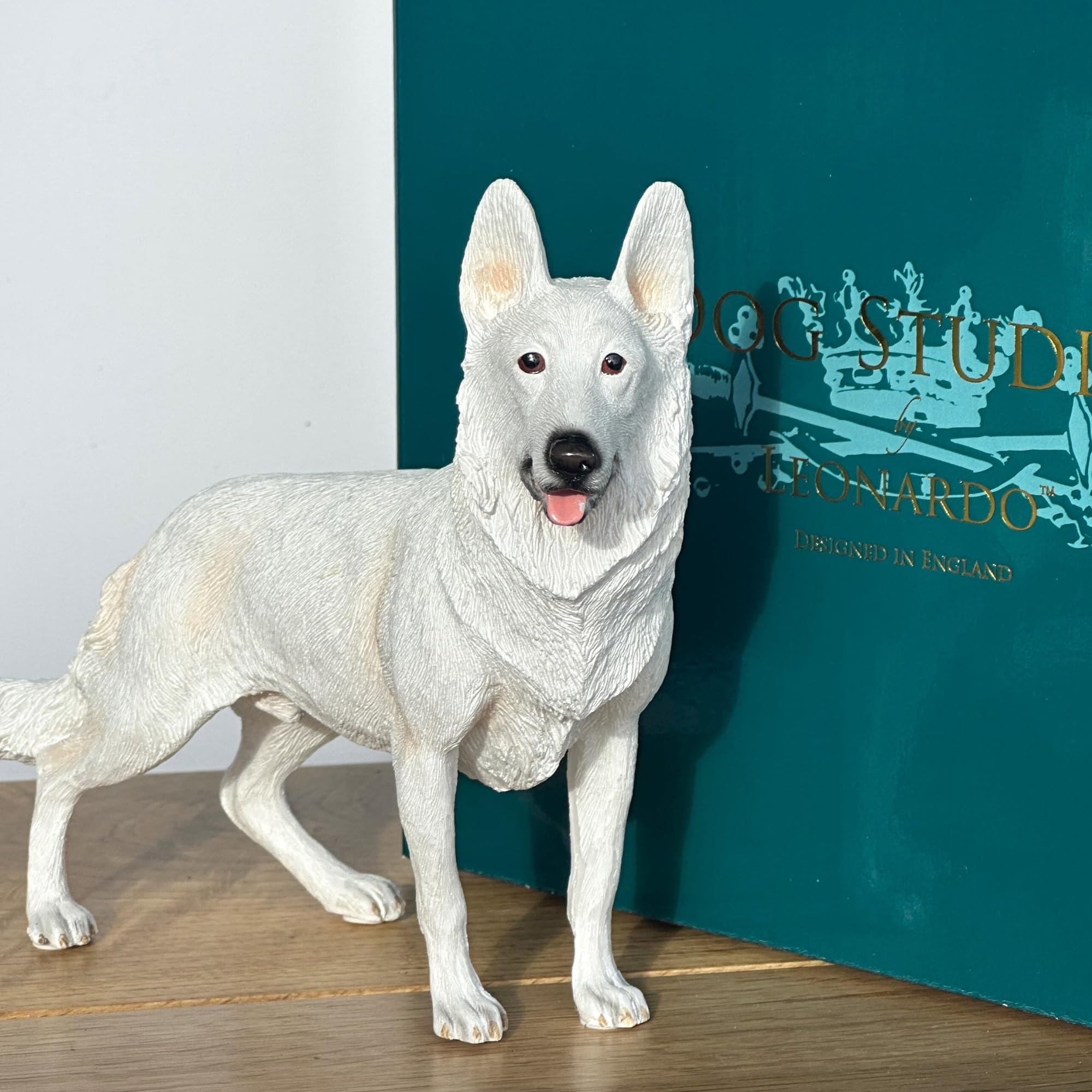 Animal Crackers Realistic standing White German Shepherd Dog figurine from the Dog Studies range, in coloured gift box, great dog lover collectible gift โ image 1