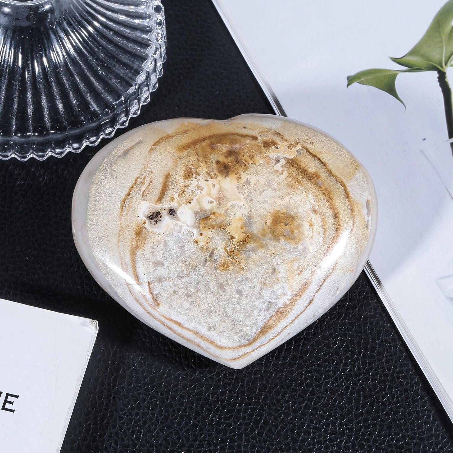 TUMBEELLUWA Natural Ocean Jasper Crystal Heart Puff Stone, Healing Worry Stone for Stress Relief Relaxation Meditation, 3.98-4.33 Inch