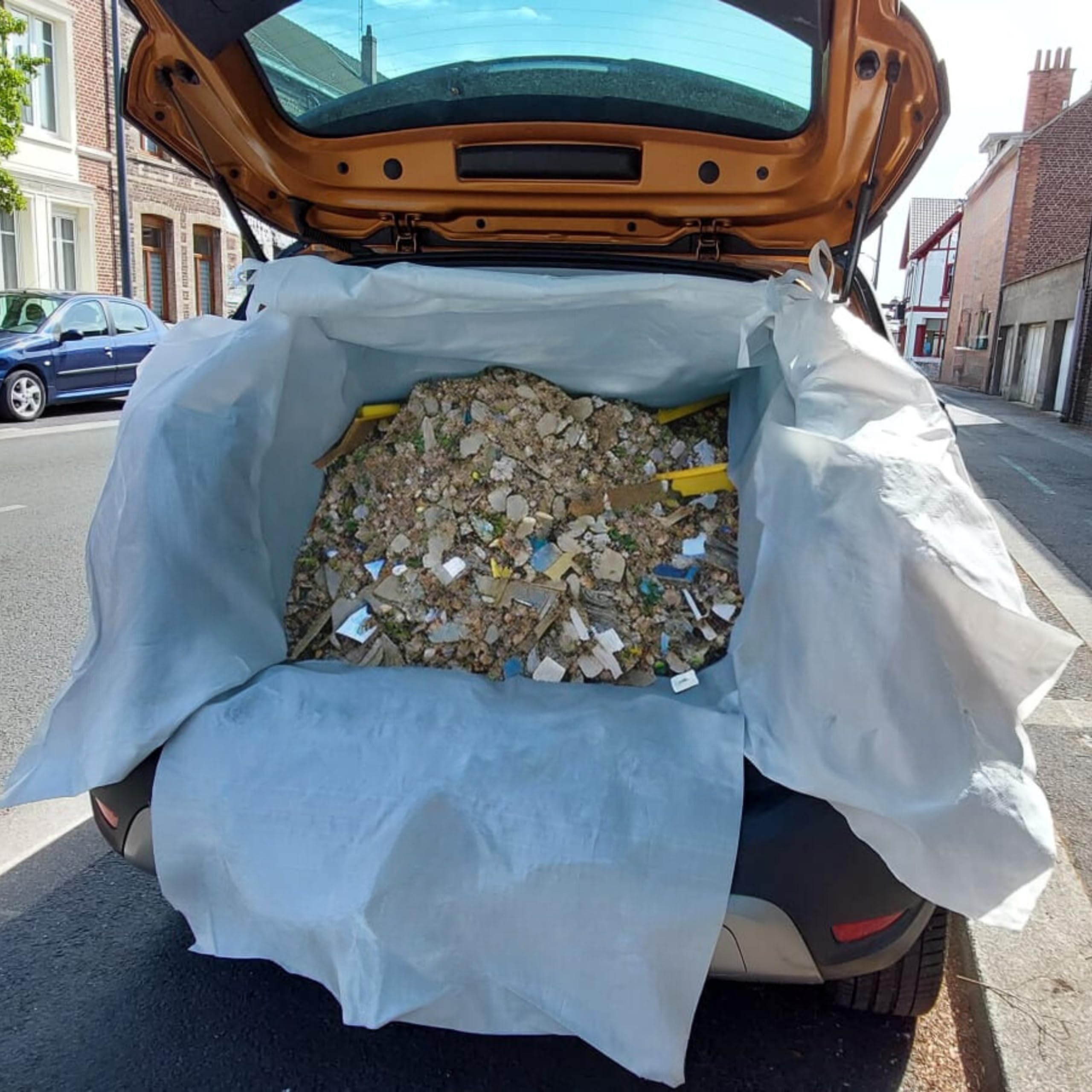Big-Bag Protection Coffre Voiture Bâche InLairs travaux résistant