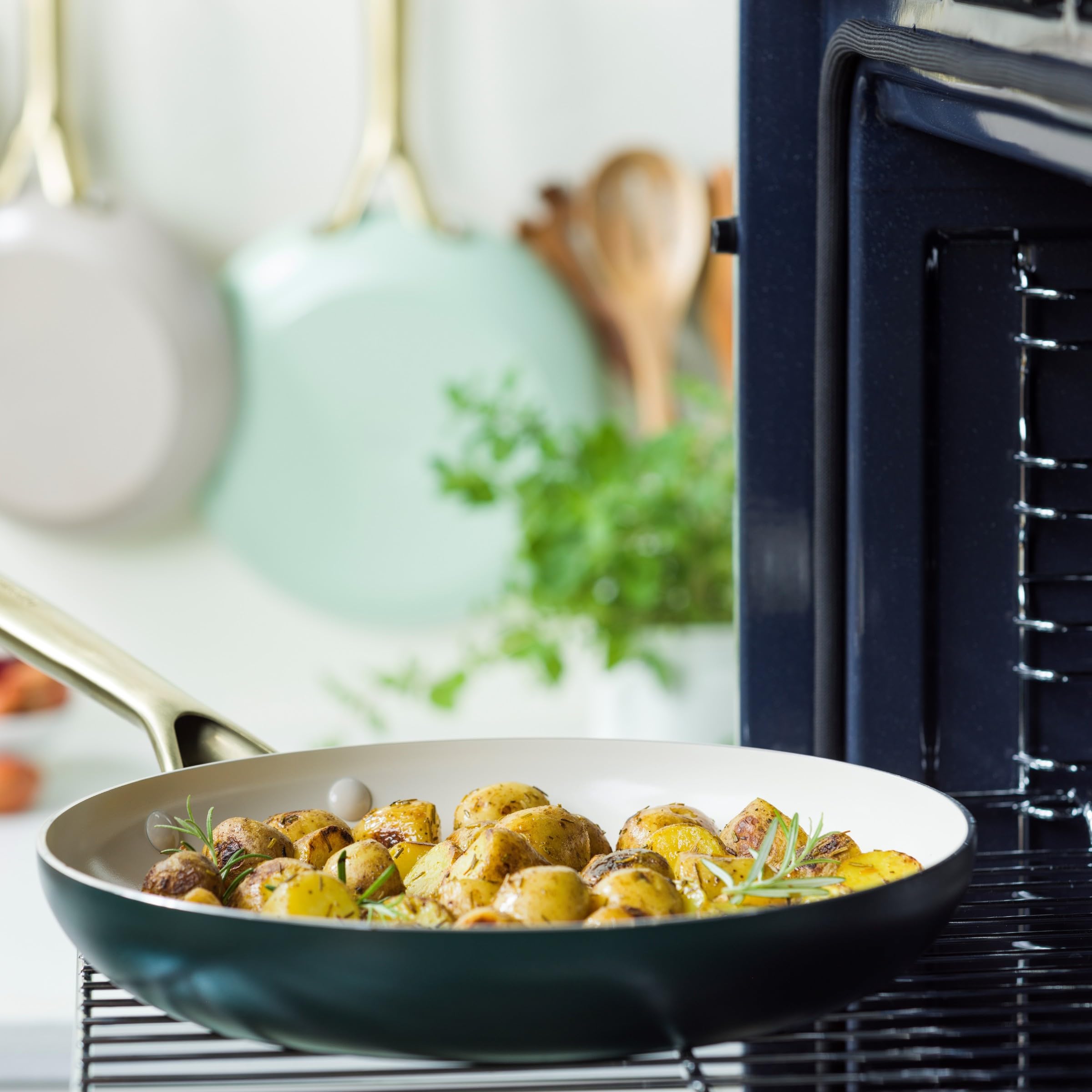 GreenPan Shades Set di 3 Padelle Antiaderenti in Ceramica Ø 20/24/28 cm, Senza PFAS, Adatte all'Induzione, Manici in Acciaio Inox Color Champagne, Lavabili in Lavastoviglie, Naturale