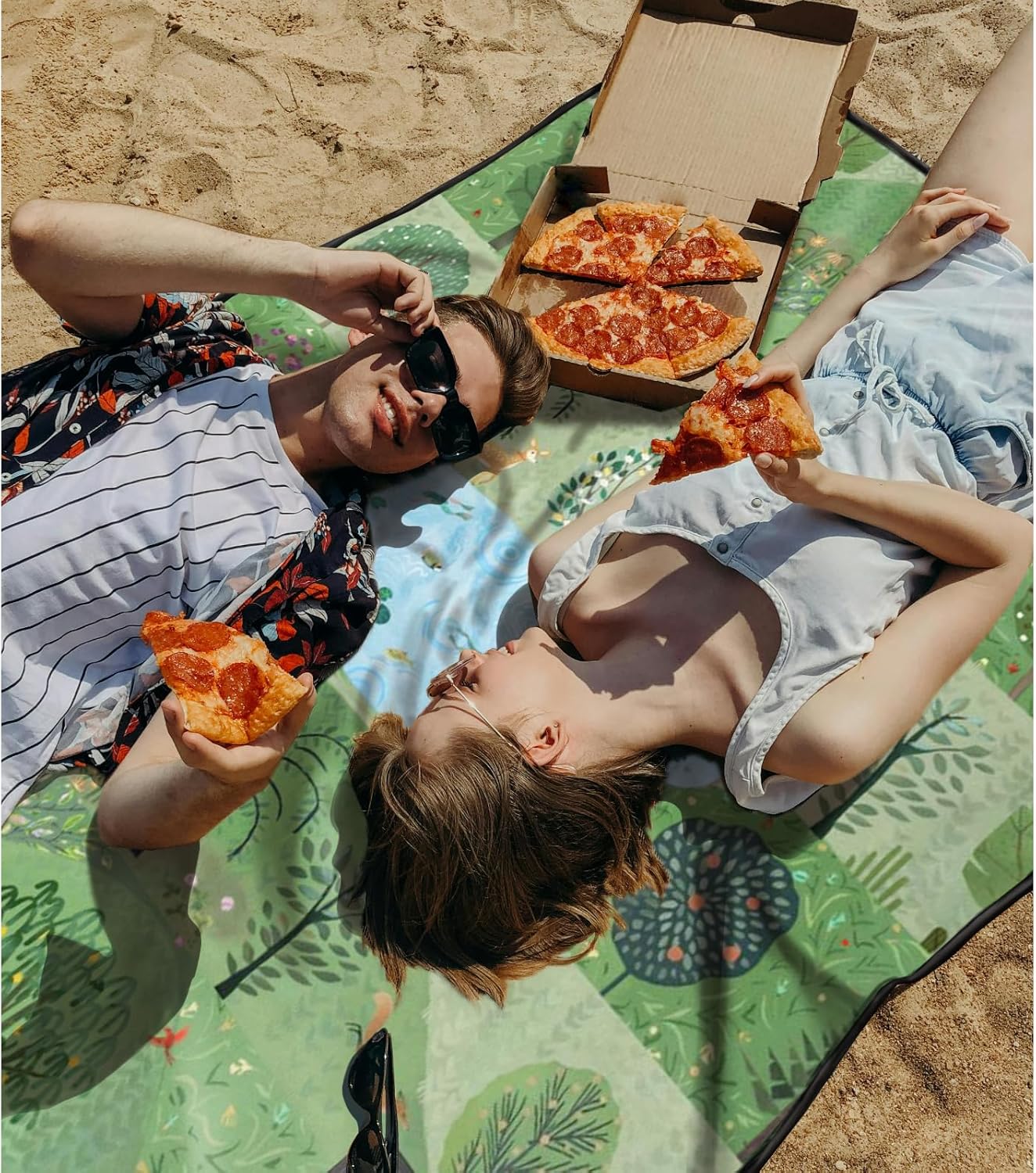 Picnic Blankets Waterproof Extra Large, 80"x 80" Outdoor Beach Blanket Sandproof Oversized Foldable Lightweight Portable 3-Layer Camping Mat for Parks,Hiking,Travel,Music Festival(Forest)