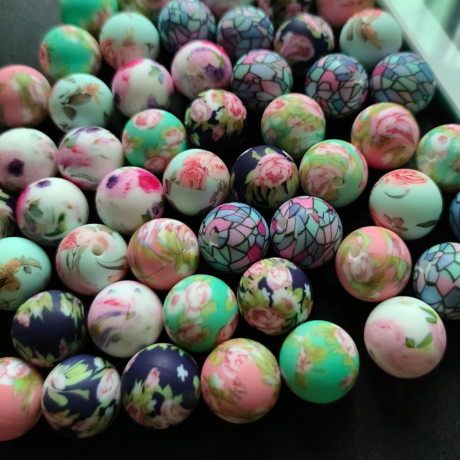 30Pcs Flower Silicone Beads Set Round Silicone Beads Bulk 15mm Floral Print Rubber Focal Beads Flower DIY Crafts Loose Spacer Beads for Pens Keychain Bracelet Necklace Lanyard Making - Image 5