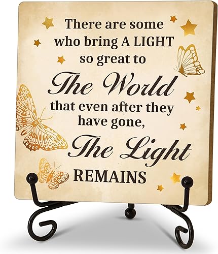 Letrero de madera con soporte, diseño de mariposa con texto en inglés "There are Some Who Bring A Light So Great to The World", decoración de