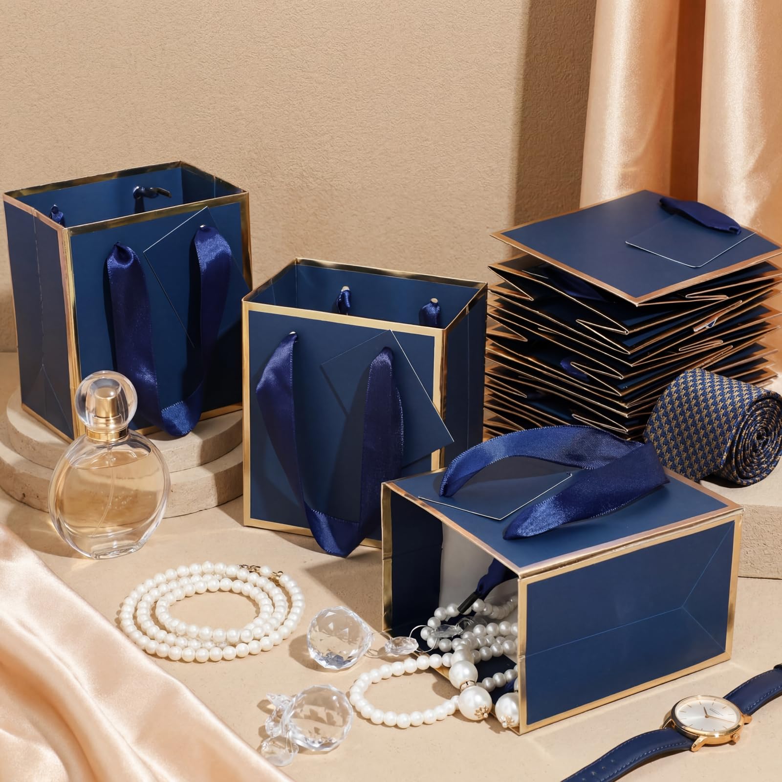 Yeaqee Lot de 100 mini sacs cadeaux en papier avec poignées et étiquette, bleu marine, doré