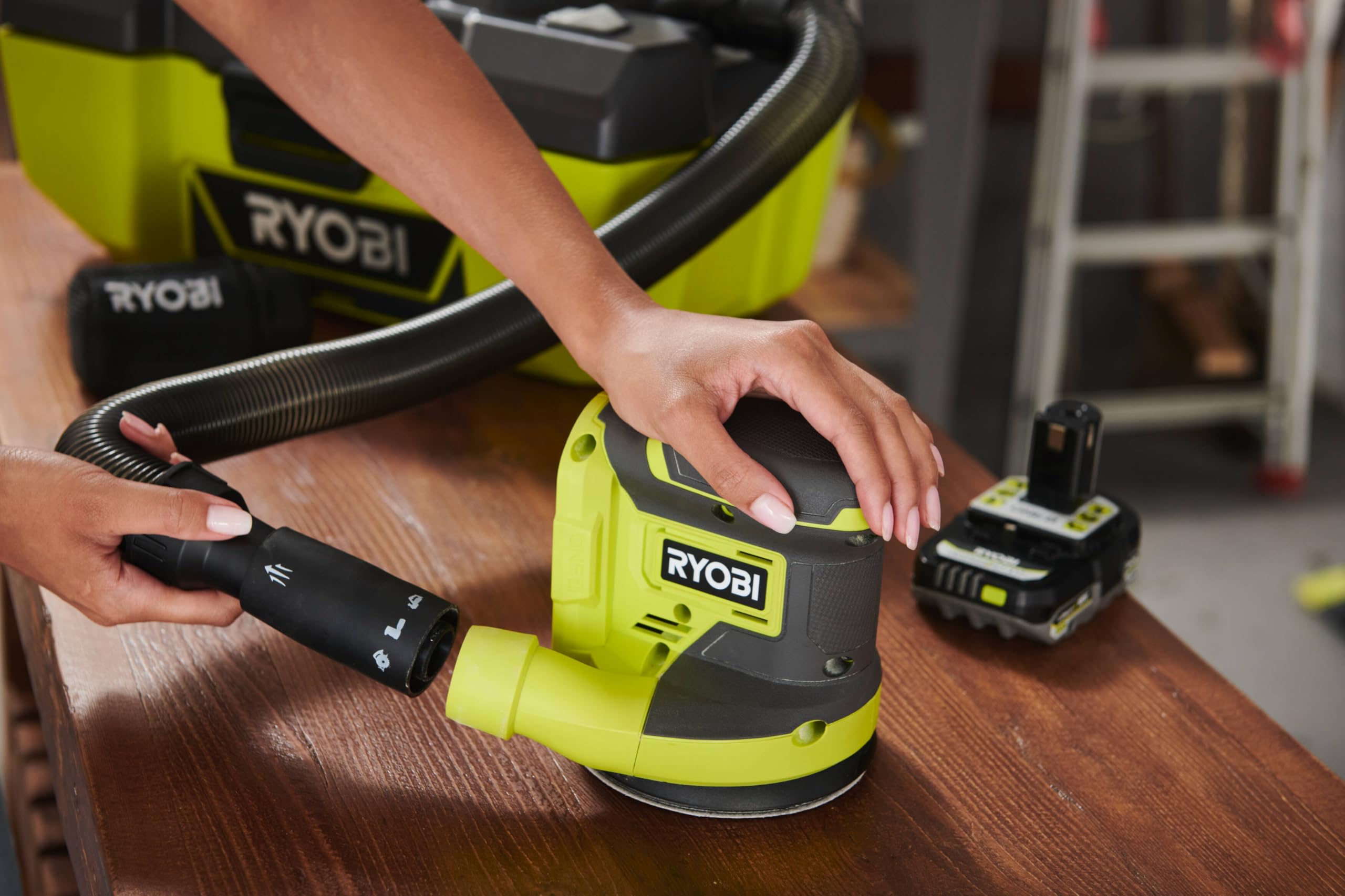 RYOBI - Ponceuse Excentrique Sans Fil 18V ONE+ RROS18-0 – Plateau Ø125 mm, Collecteur de Poussière, Mouvements Orbitaux Puissants – Finition Bois, Peinture, Métal – Batterie Non Incluse