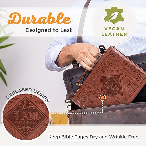 Miniatura 3 de Christian Art Gifts Portada de la Biblia clásica para hombre con nombres de Dios Éxodo 346, piel sintética marrón, talla M
