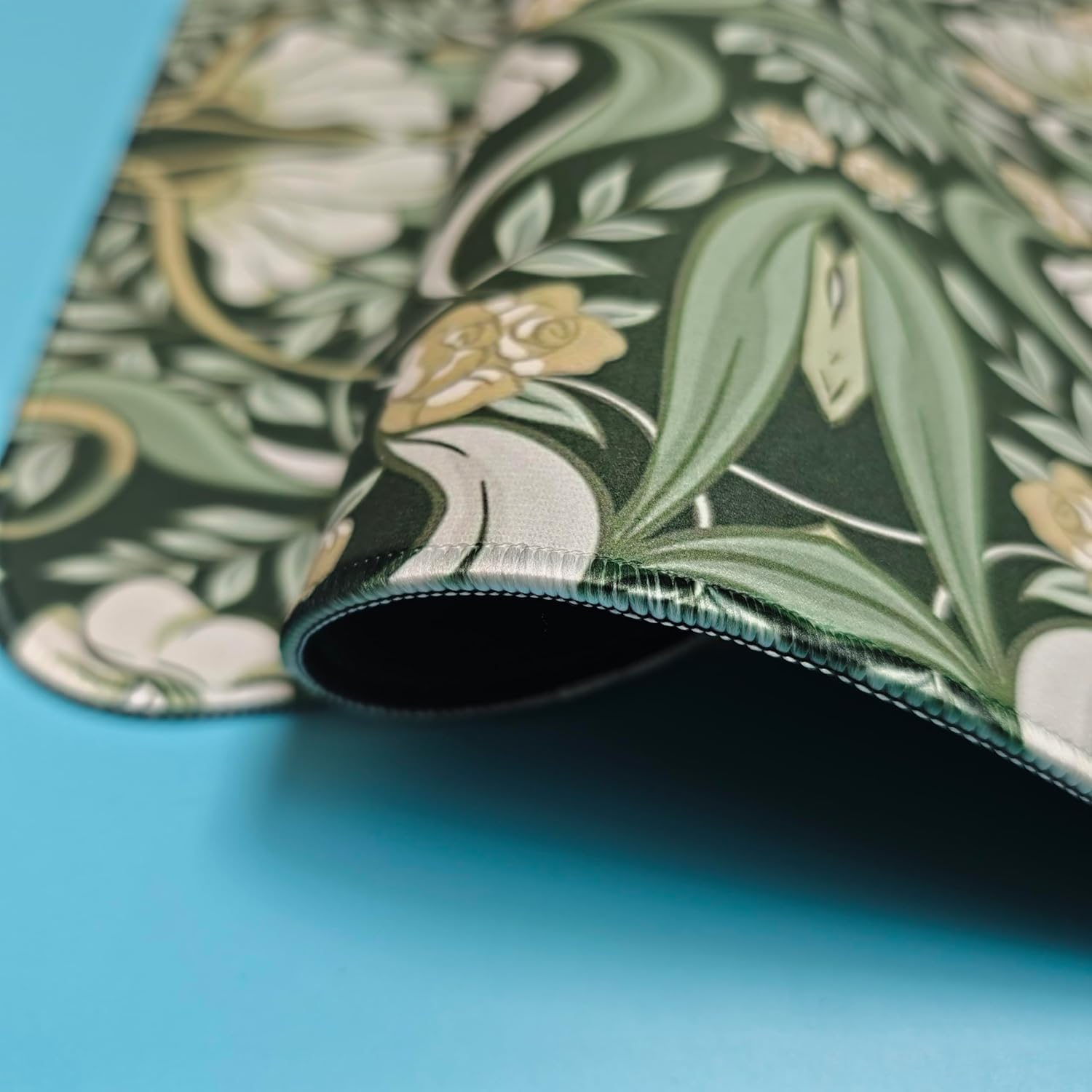 William Morris Floral Car Floor Mats-Double Layer Thick Fabric Front Car Mats with Non-Slip Rubber Backing–Stylish & Durable Automotive Floor Liners for SUV/Sedan–Easy Clean, Decor Fits Most Vehicles