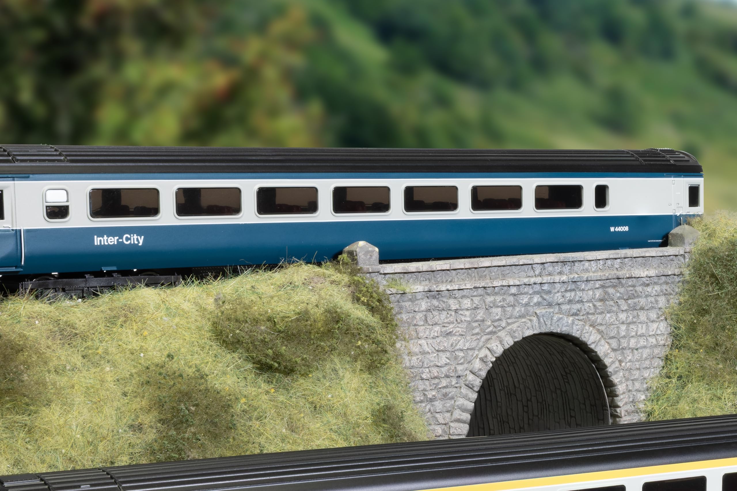 Amazon.co.jp: Hornby R40487 RailRoad BR インターシティ - W44008