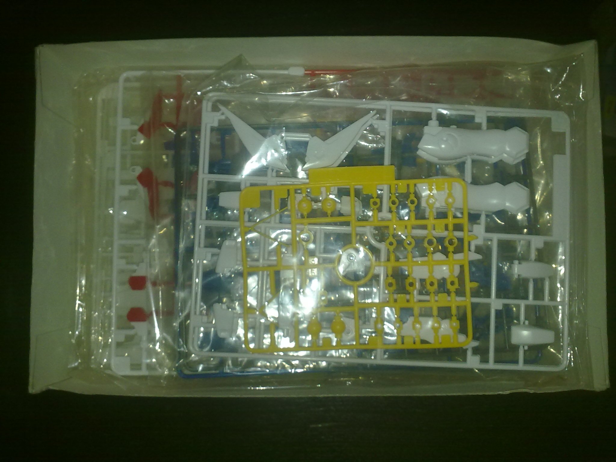 1/100 Vガンダム V2バスター 1/100 V2バスターガンダム│株式会社BANDAI SPIRITS（バンダイ