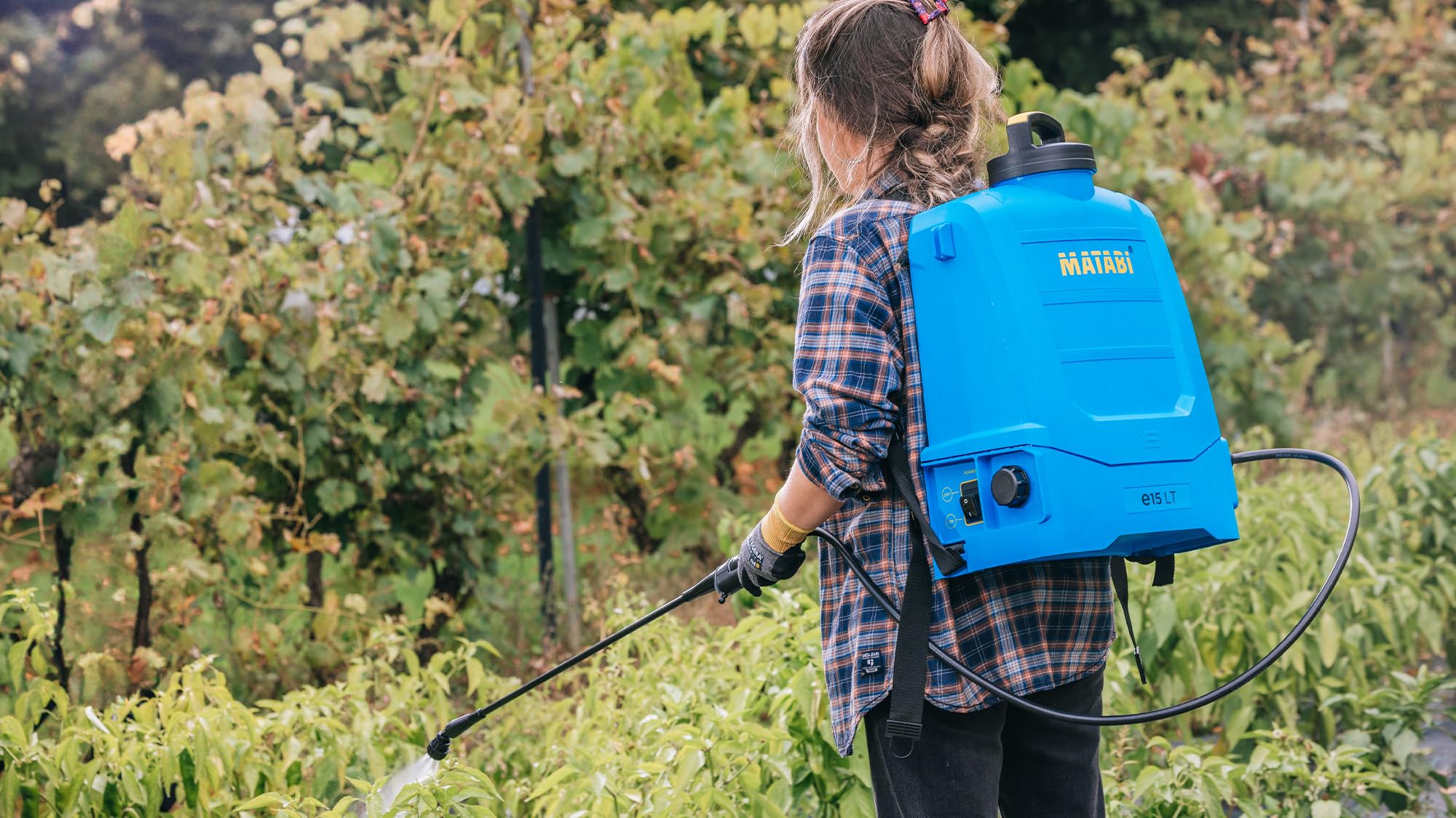 Spruzzatore Elettrico Matabi e15 LT - Batteria Estraibile Li-Ion - Autonomia 150L - Design Compatto e Leggero - Cinghie Imbottite - Serbatoio Ergonomico - Ugelli Inclusi - Fatto in UE