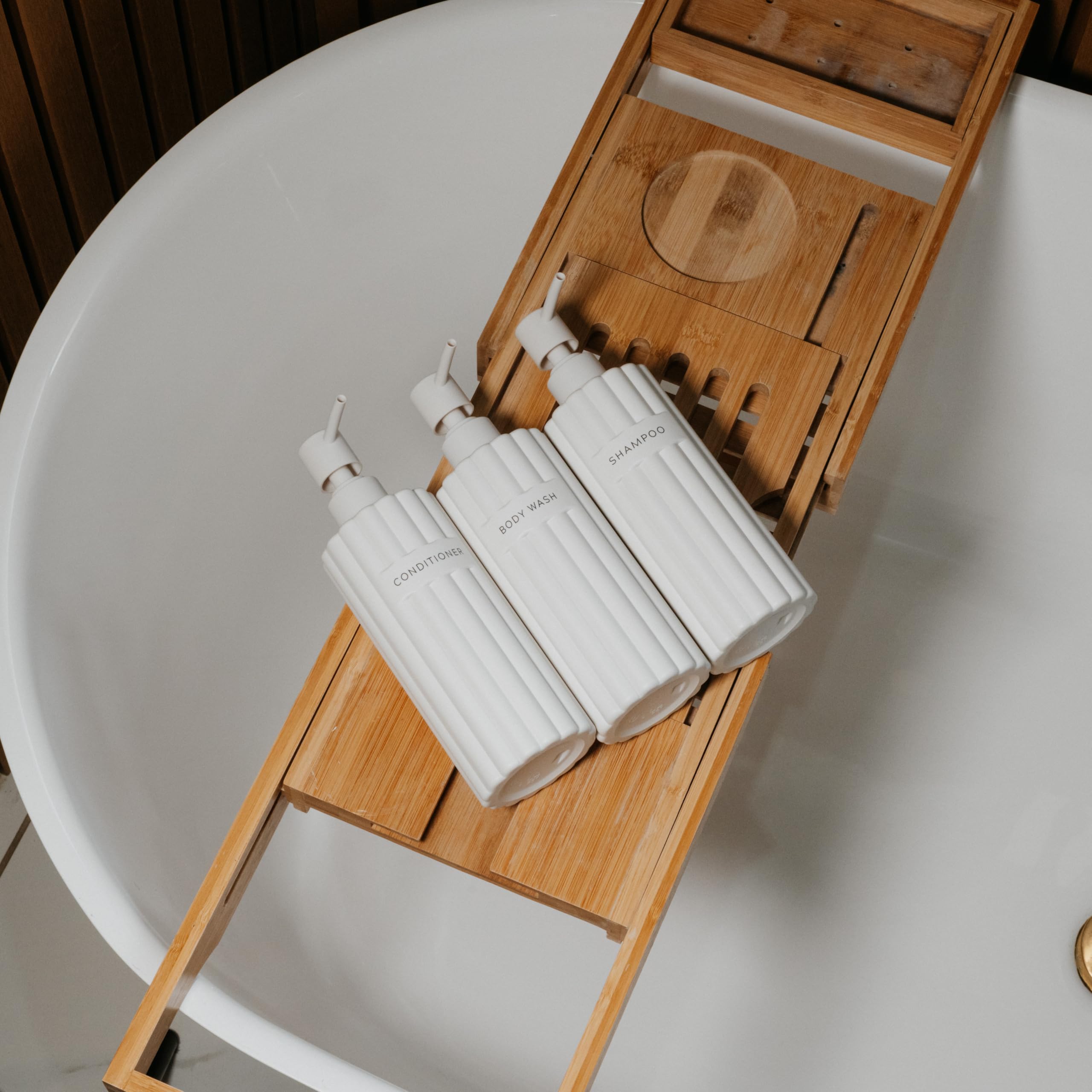 Elegante dispenser per shampoo e balsamo, set da 3 – Moderne bottiglie di sapone da doccia con pompa ed etichette, dispenser per bagnoschiuma facile da riempire per un aggiornamento istantaneo della