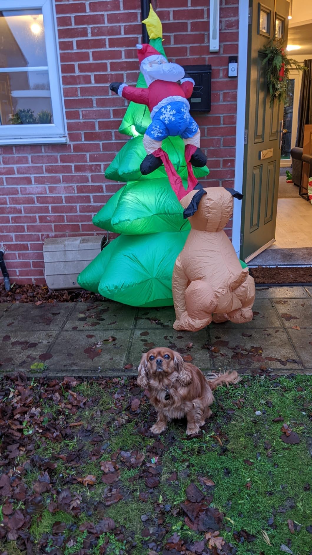 GYMAX 6FT/7FT Inflatable Light Up Christmas Tree with LED Lights, Built ...