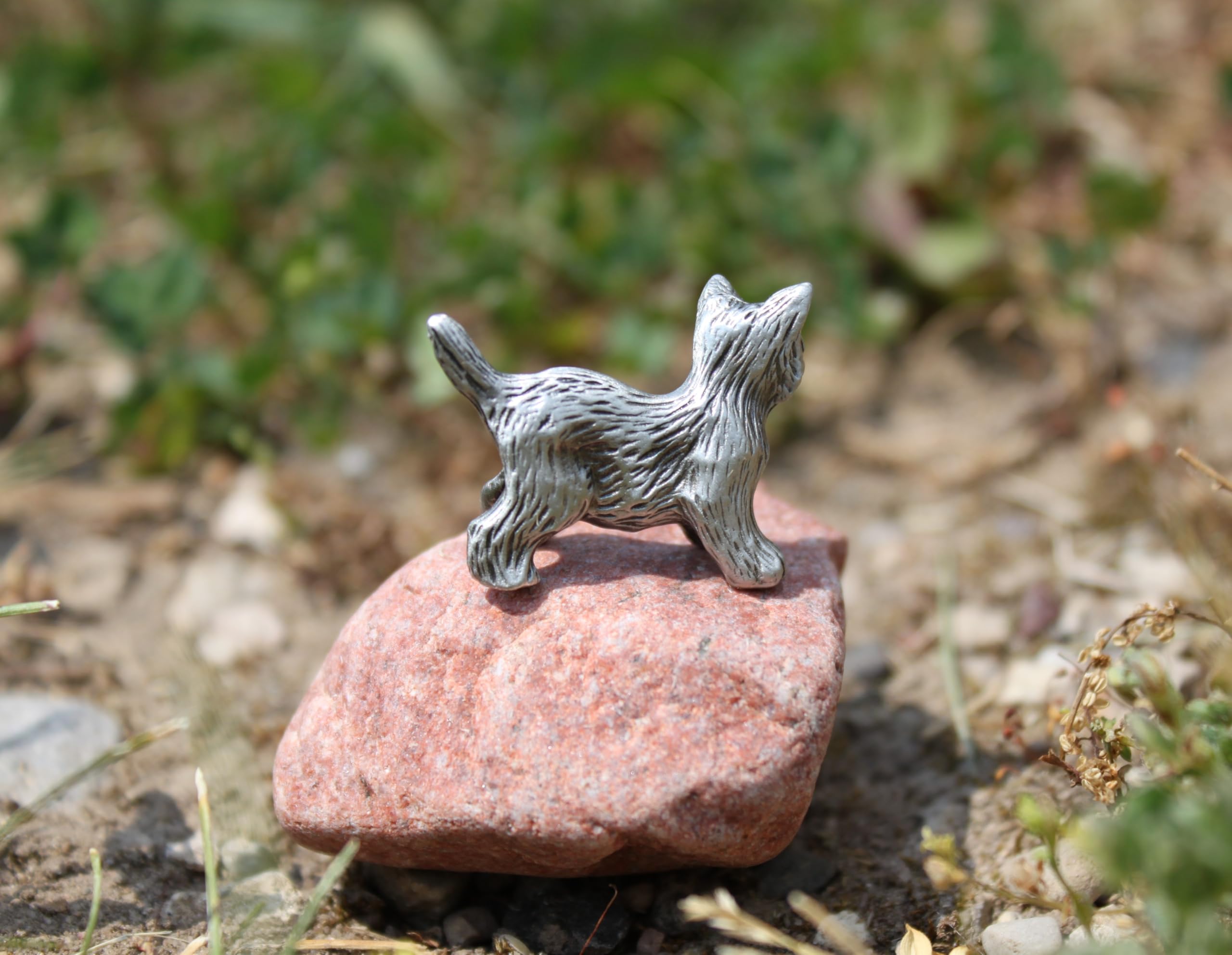Amazon.com: Mini Kitten Figurine Made of Fine Pewter Baby Cat Game