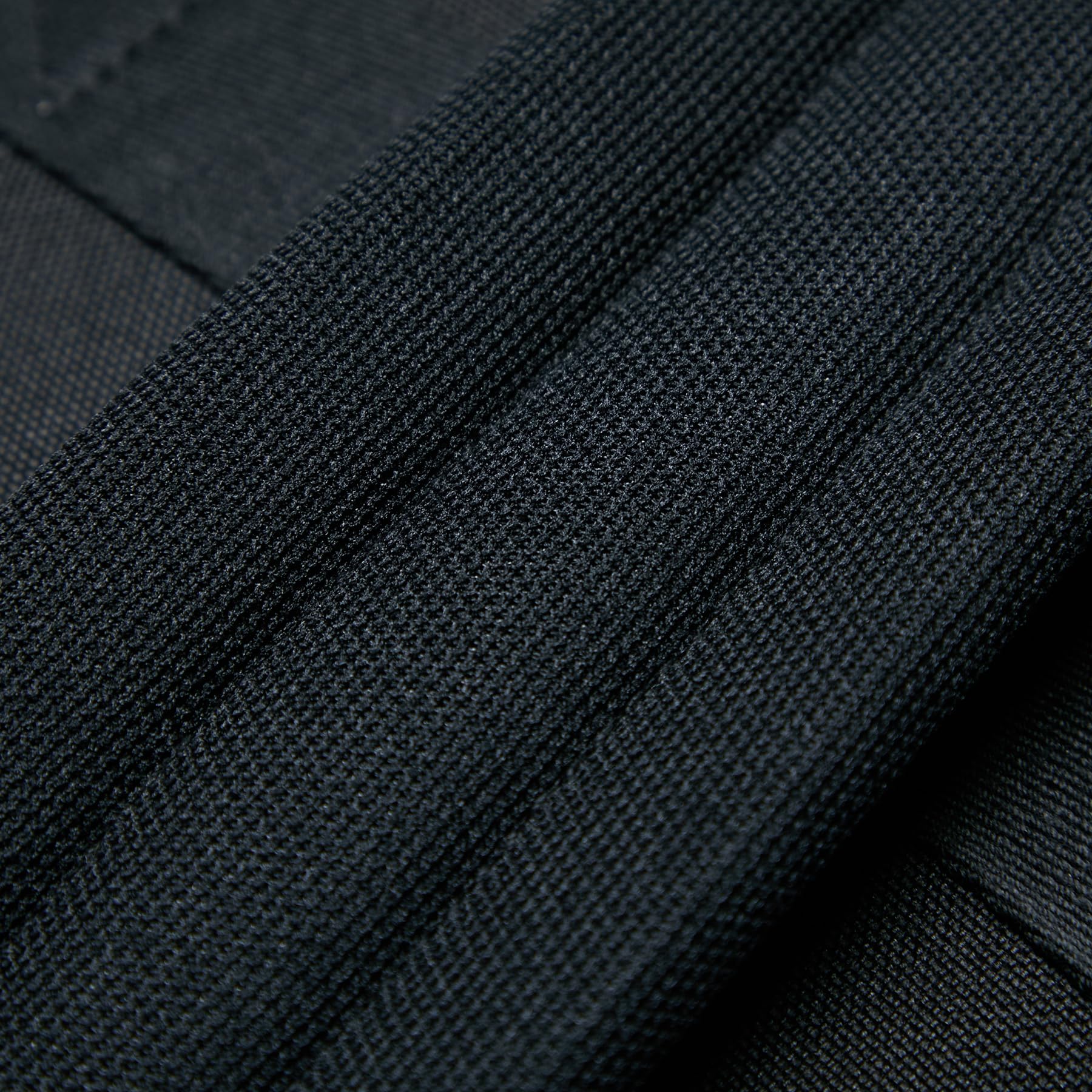 Rolltop Rucksack HOLU groß aus recyceltem Material Laptop-Fach und Trolley-Fix für Damen und Herren, ideal als Handgepäck oder Tagesrucksack wasserabweisend