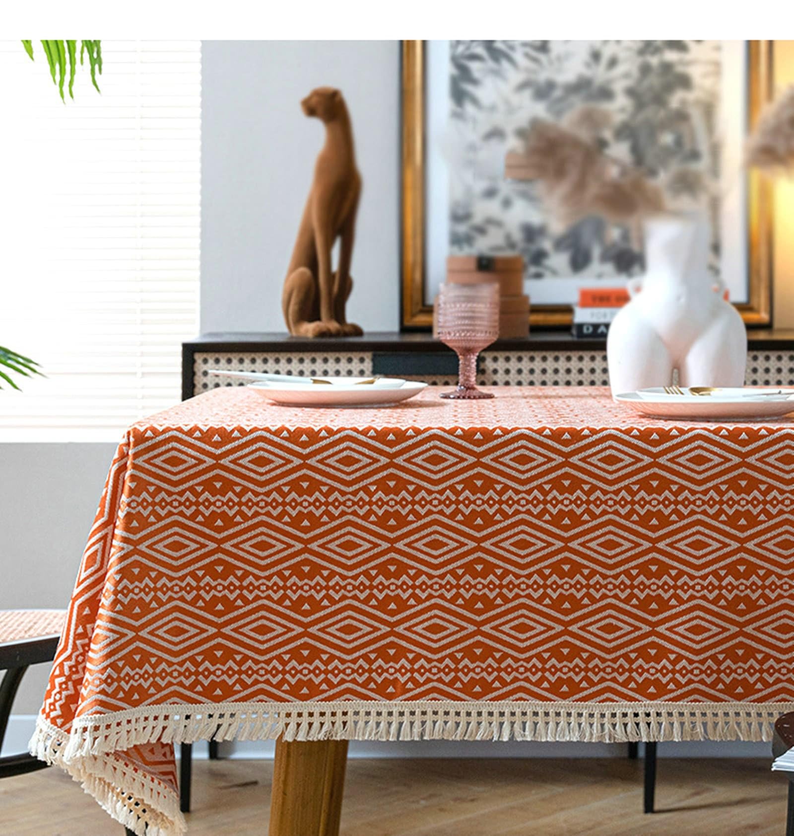 Nappe de table orange 140x140 pour embellir vos repas de jardin et fêtes