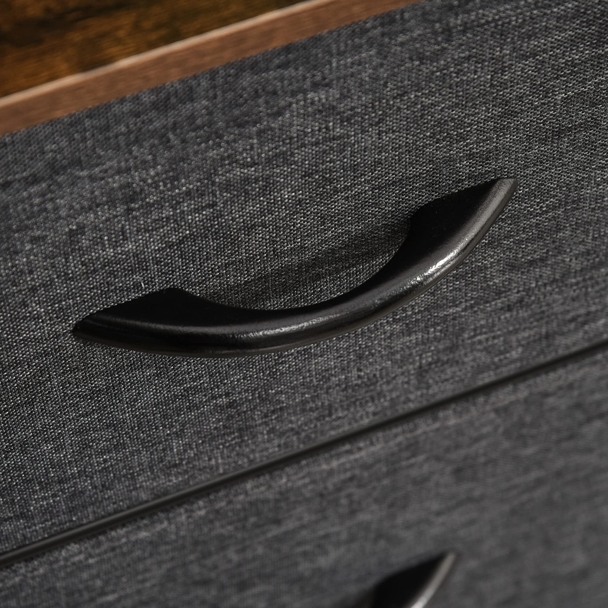 HOMCOM Cajonera de Tela Estrecha, Cómoda de Tela con 3 Cajones Plegables, 2 Estantes Abiertos y Amplia Encimera, Cómoda para Dormitorio, Salón y Pasillo, Marrón Rústico y Gris Oscuro