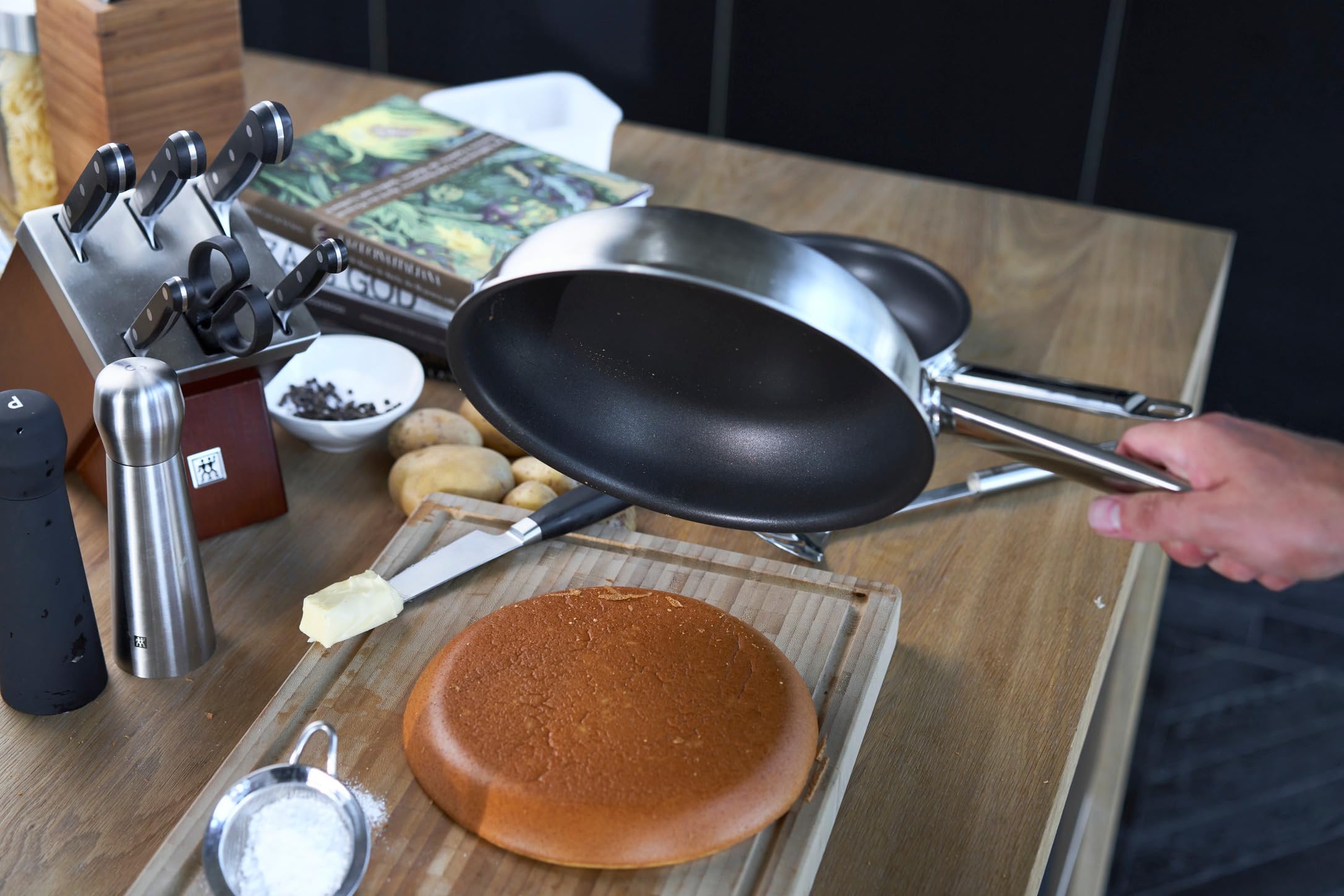 Amazon｜ZWILLING ツヴィリング 「 プロ ノンスティック フライパン