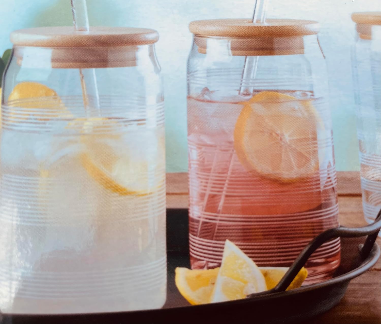 Mikasa Set of 4 Glass Tumbers with Bamboo Lid and Straws for iced tea, iced coffee, cocktail drinks, juices and beverages