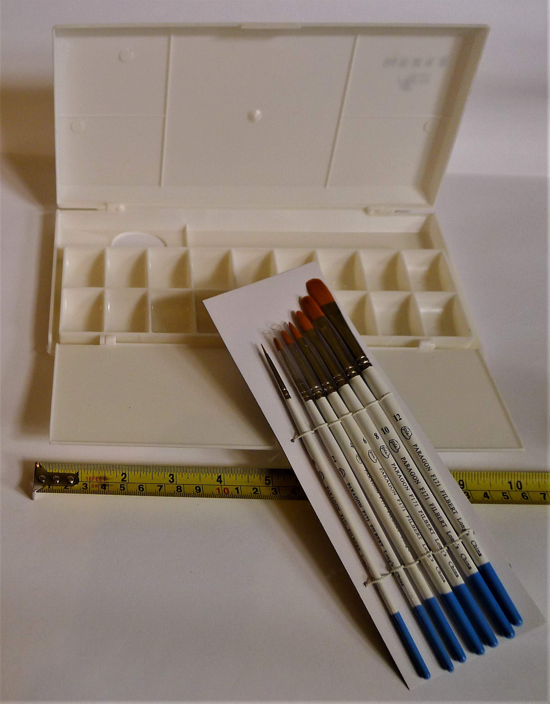 Plastic Folding Palette with Watercolor Brush Set -Taklon Filbert