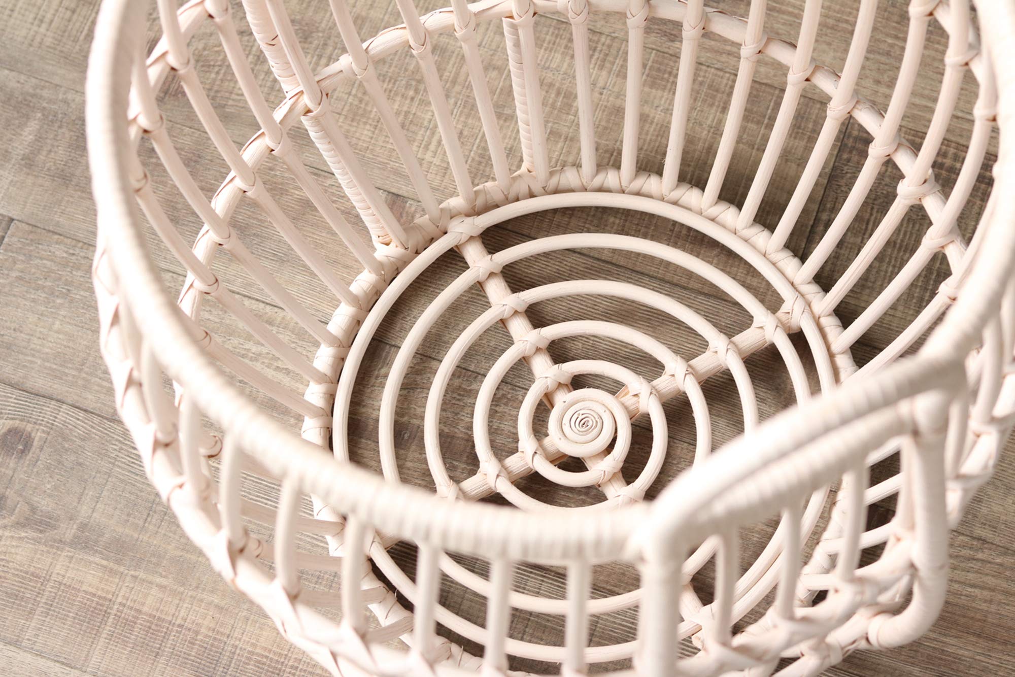 Amazon.co.jp: サンフラワーラタン バスケット ホワイト 幅44×奥行き44