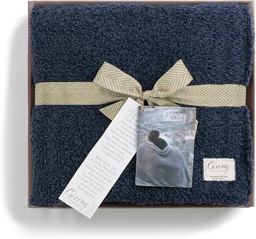 DEMDACO Manta decorativa de poliéster de felpa suave azul marino de 50 x 60 pulgadas