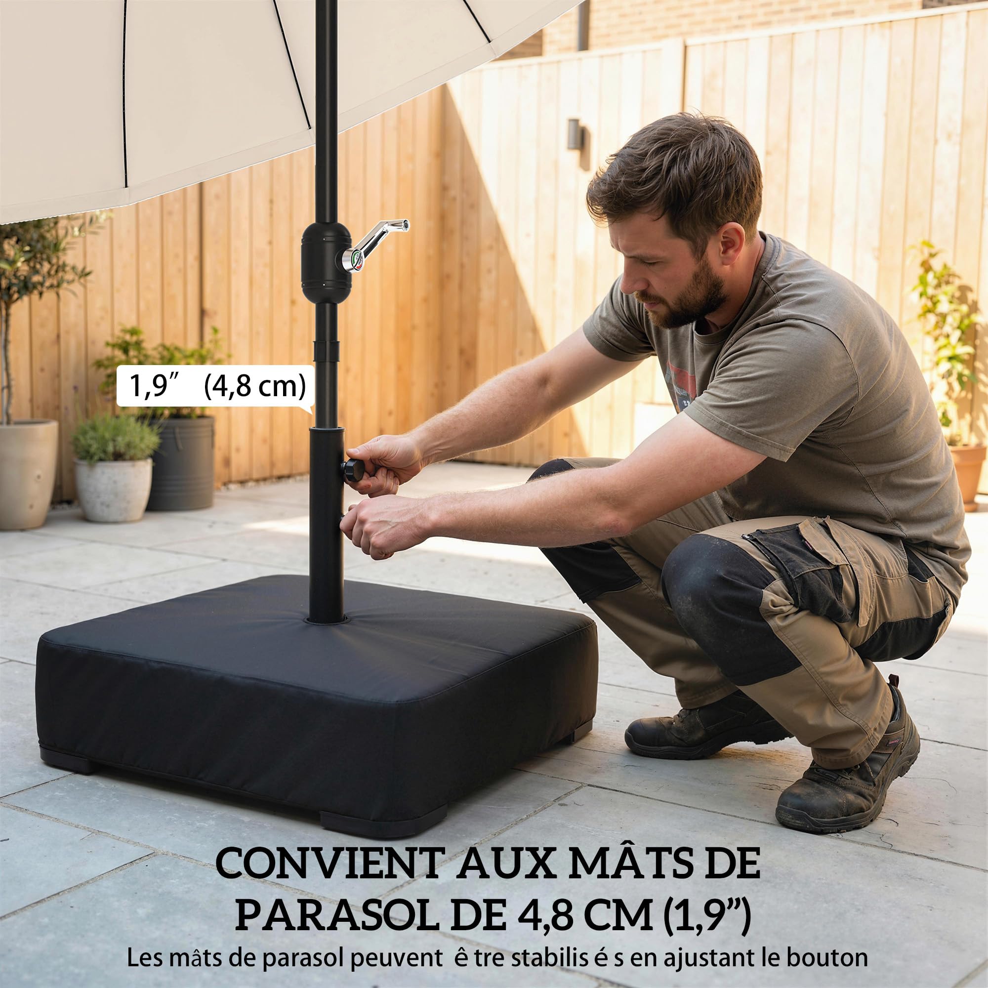 Outsunny Pied de Parasol avec Housse, Socle Parasol extérieur à remplir avec 80kg Sable ou 90kg de Sable Humide, pour mât Ø48mm, Base de Parasol déporté pour Jardin Patio terrasse, 78x78x40cm, Noir