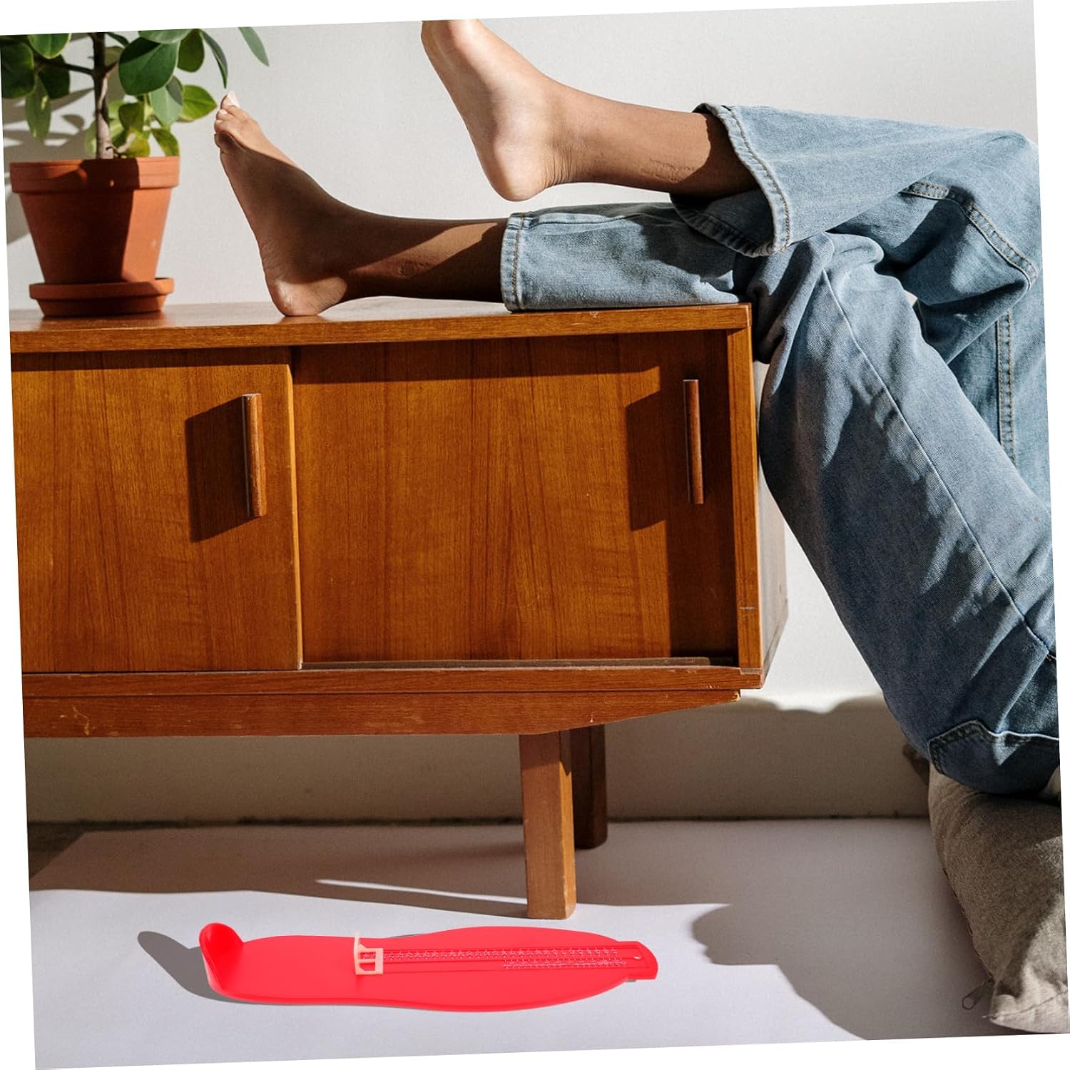 Adult Foot Measuring Device with Tape Measure Uk Eu Foot Gauge for Precise Shoe Sizing Smooth Scale Ruler for Accurate Measurement Suitable for Buying Shoes and Growth Random Color